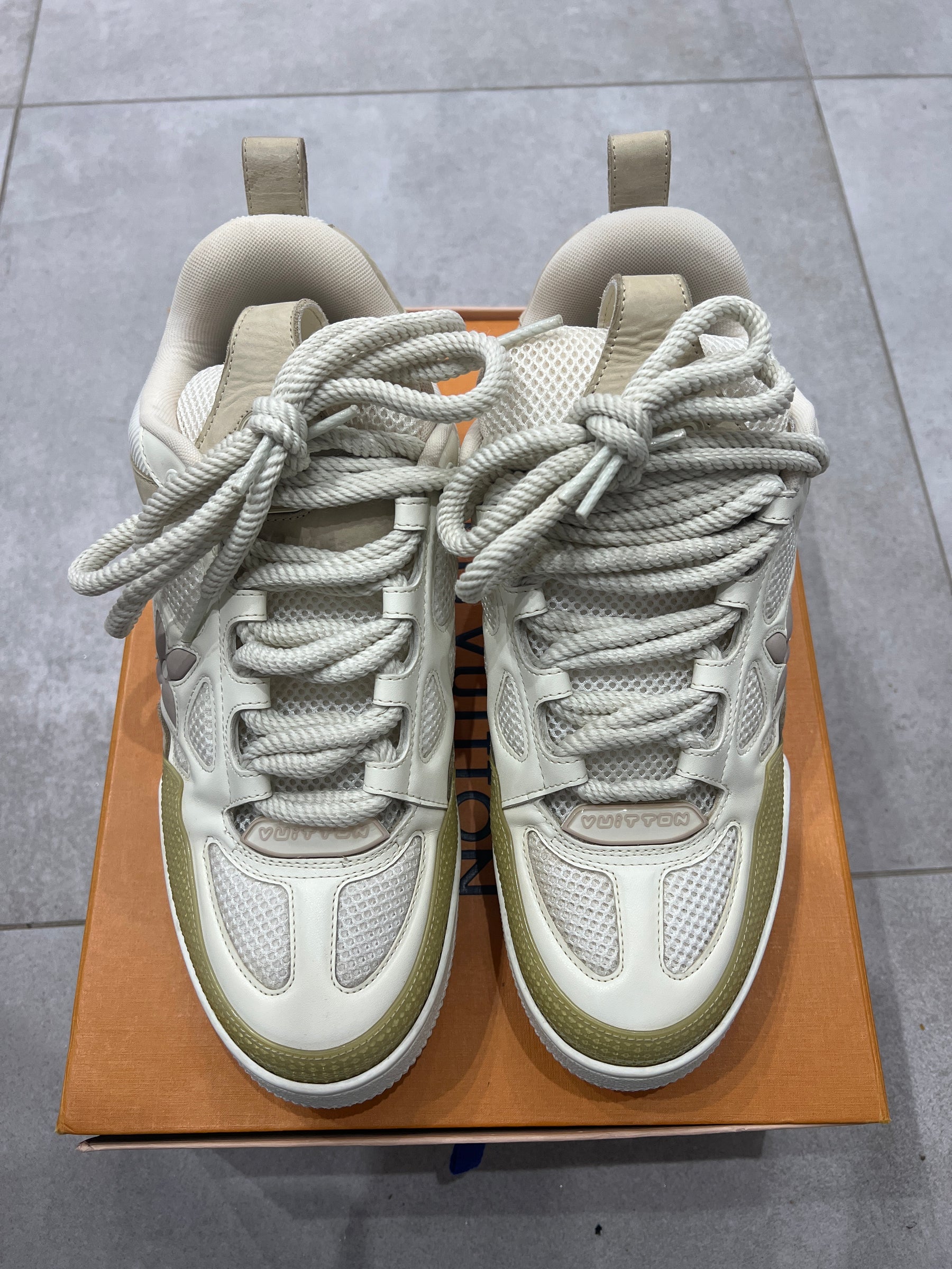 Louis Vuitton Skate Beige