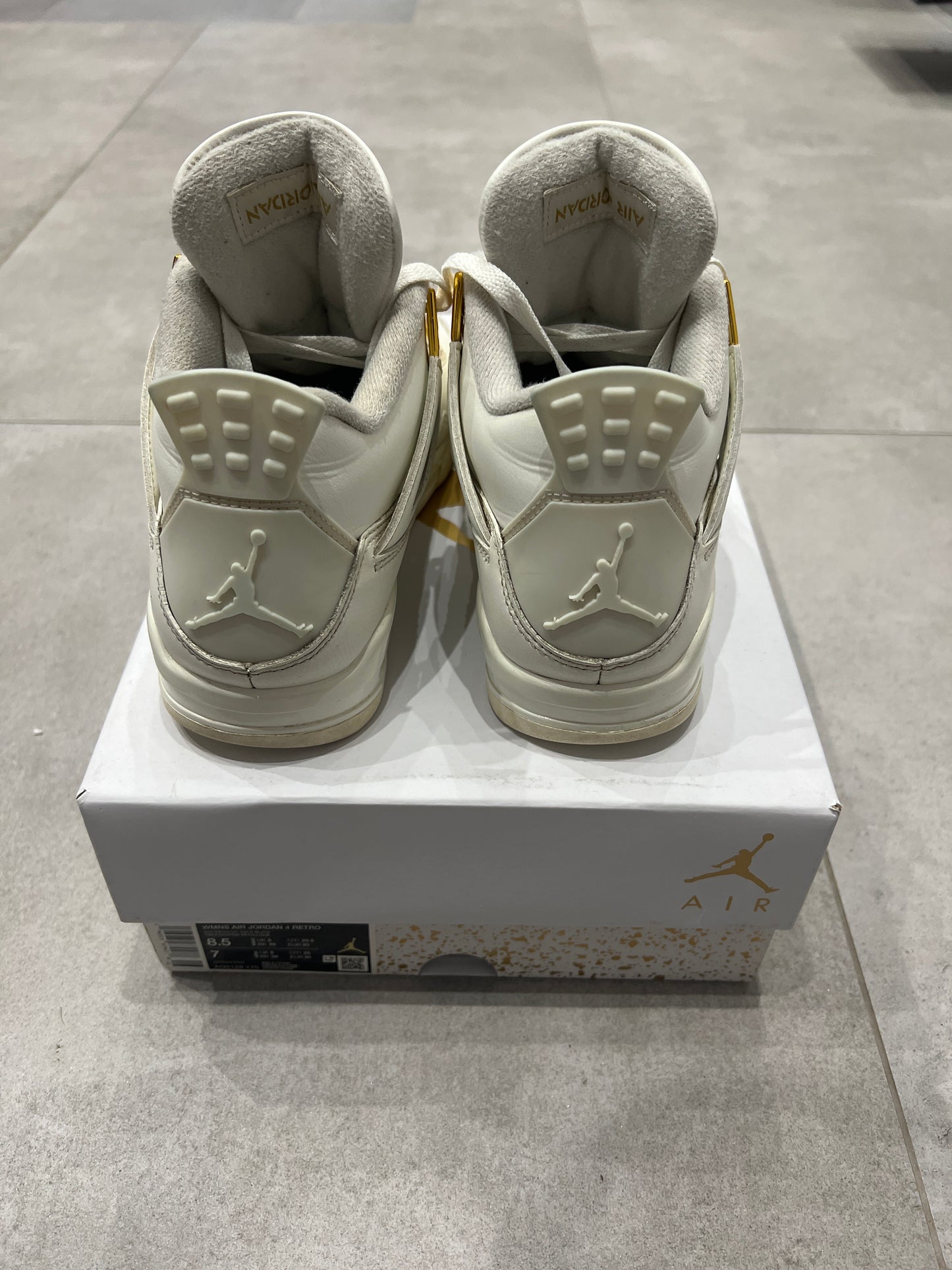 Jordan 4 Metalic Gold