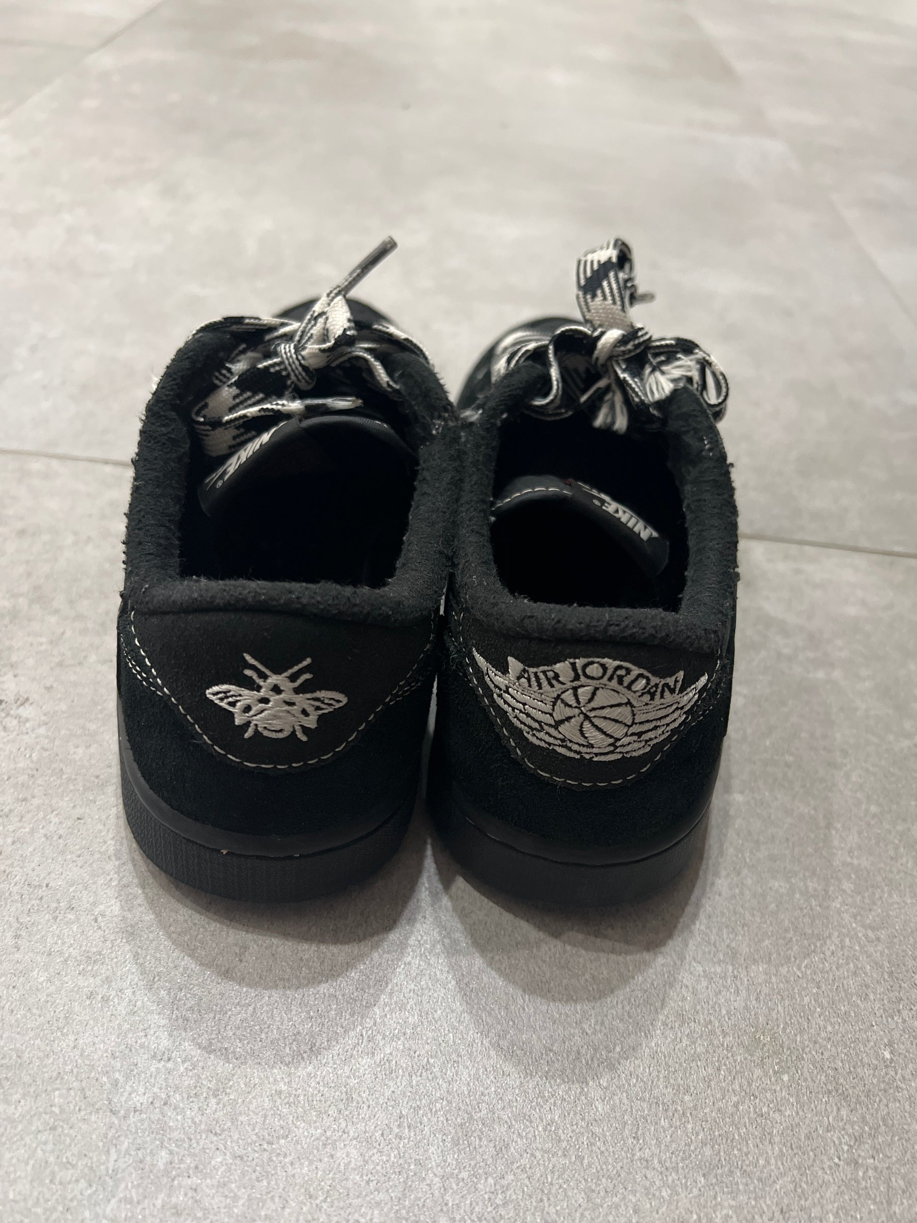 Jordan 1 Low x Travis Scott Black Phantom