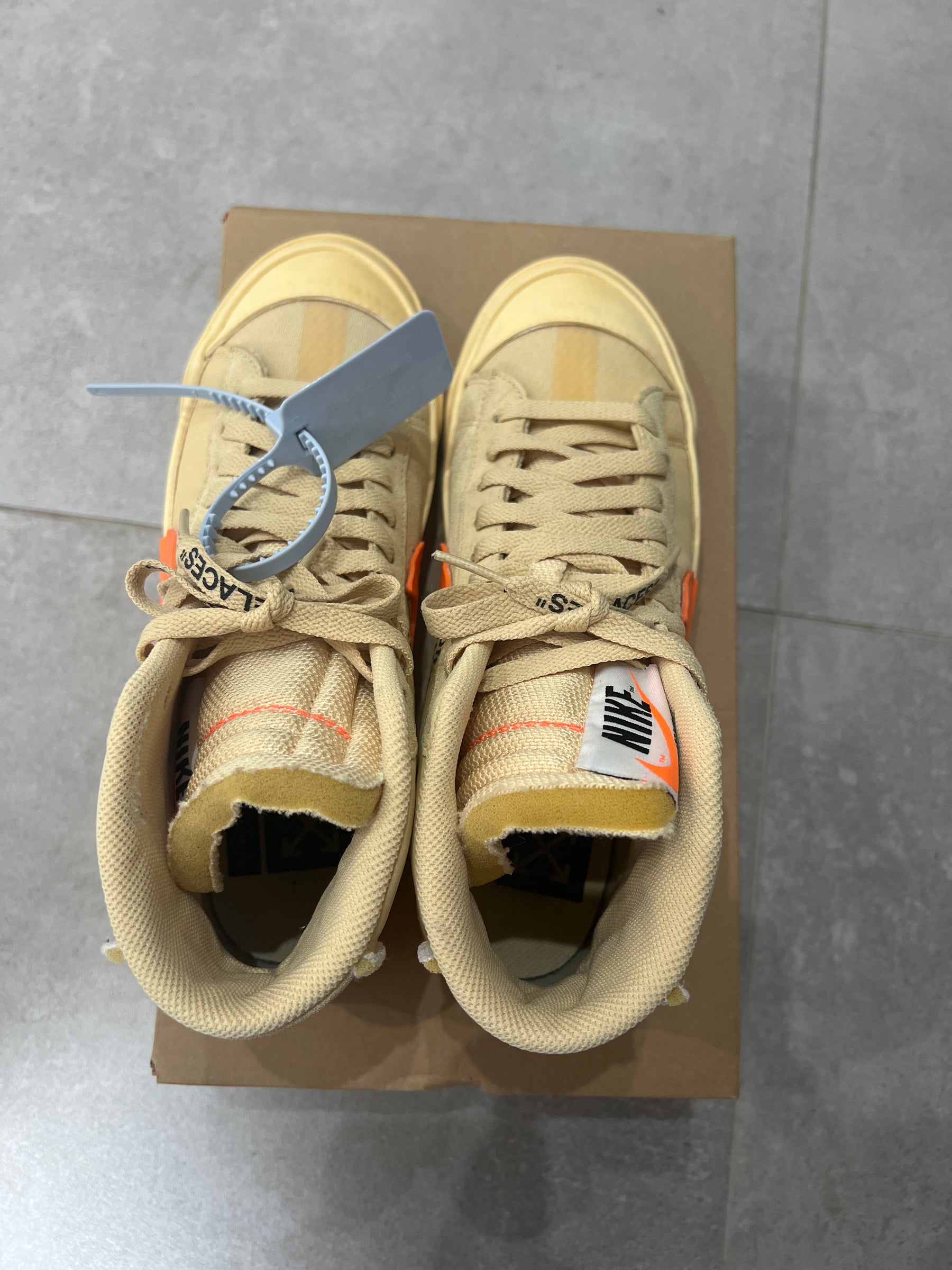 Blazer Mid x Off-White "All Hallows Eve"