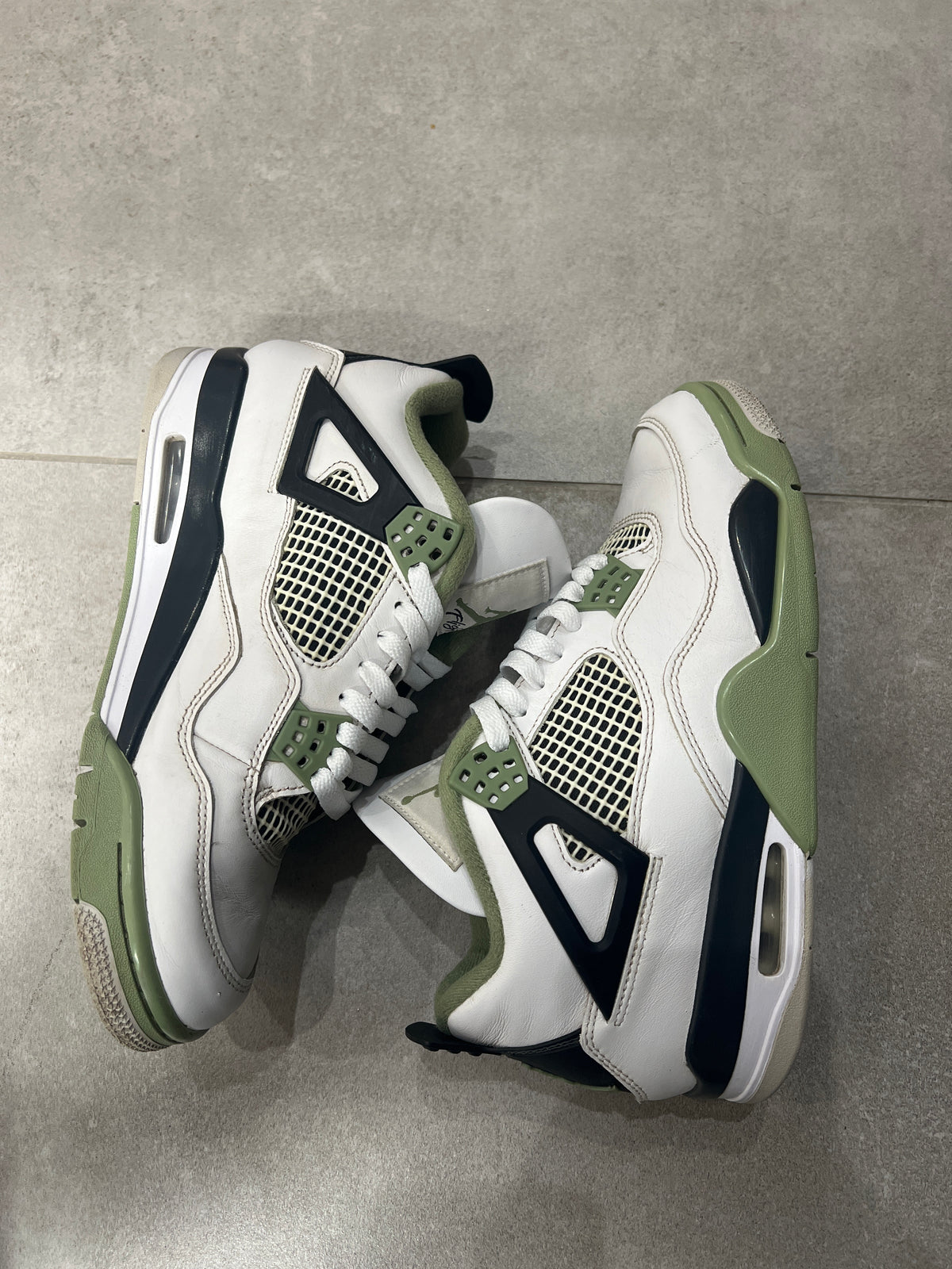 Jordan 4 Seafoam