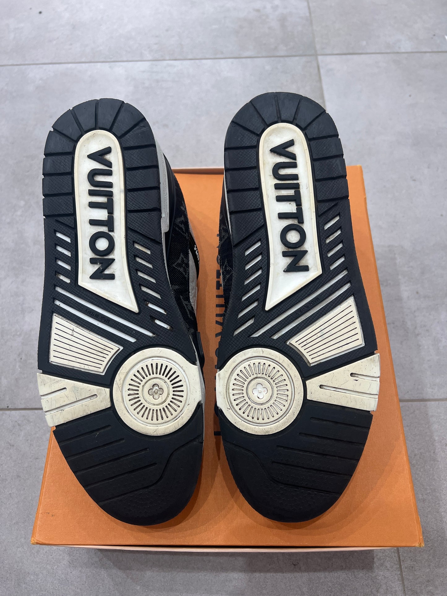 Louis Vuitton Trainer Black Denim