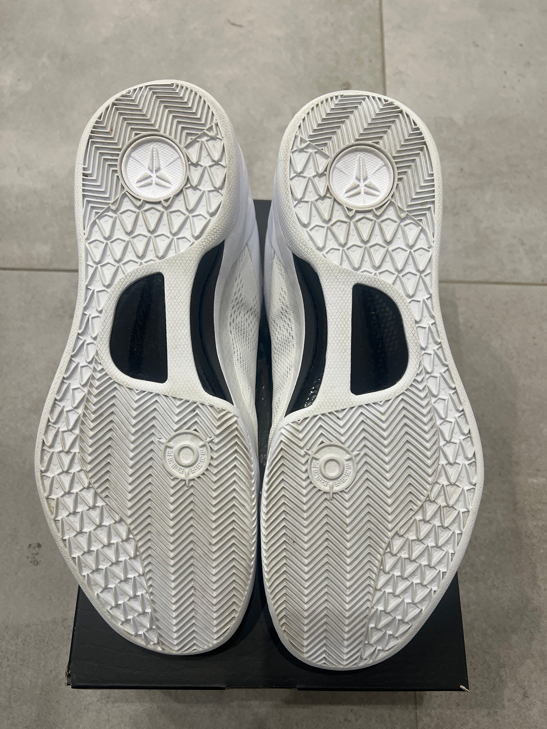 Nike Kobe 8 Protro Halo