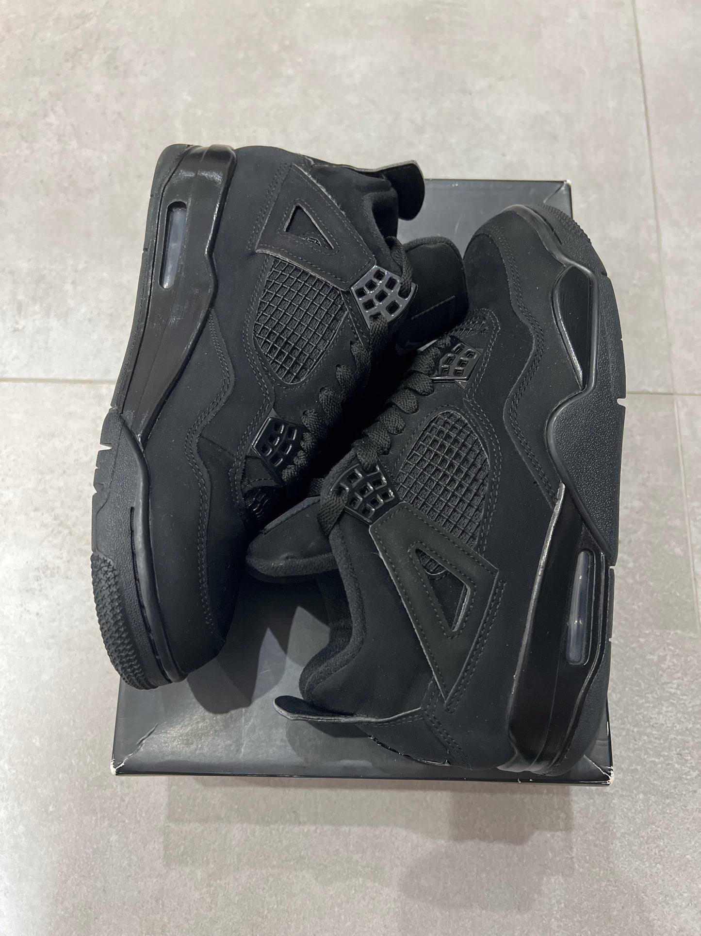 Jordan 4 Black Cat