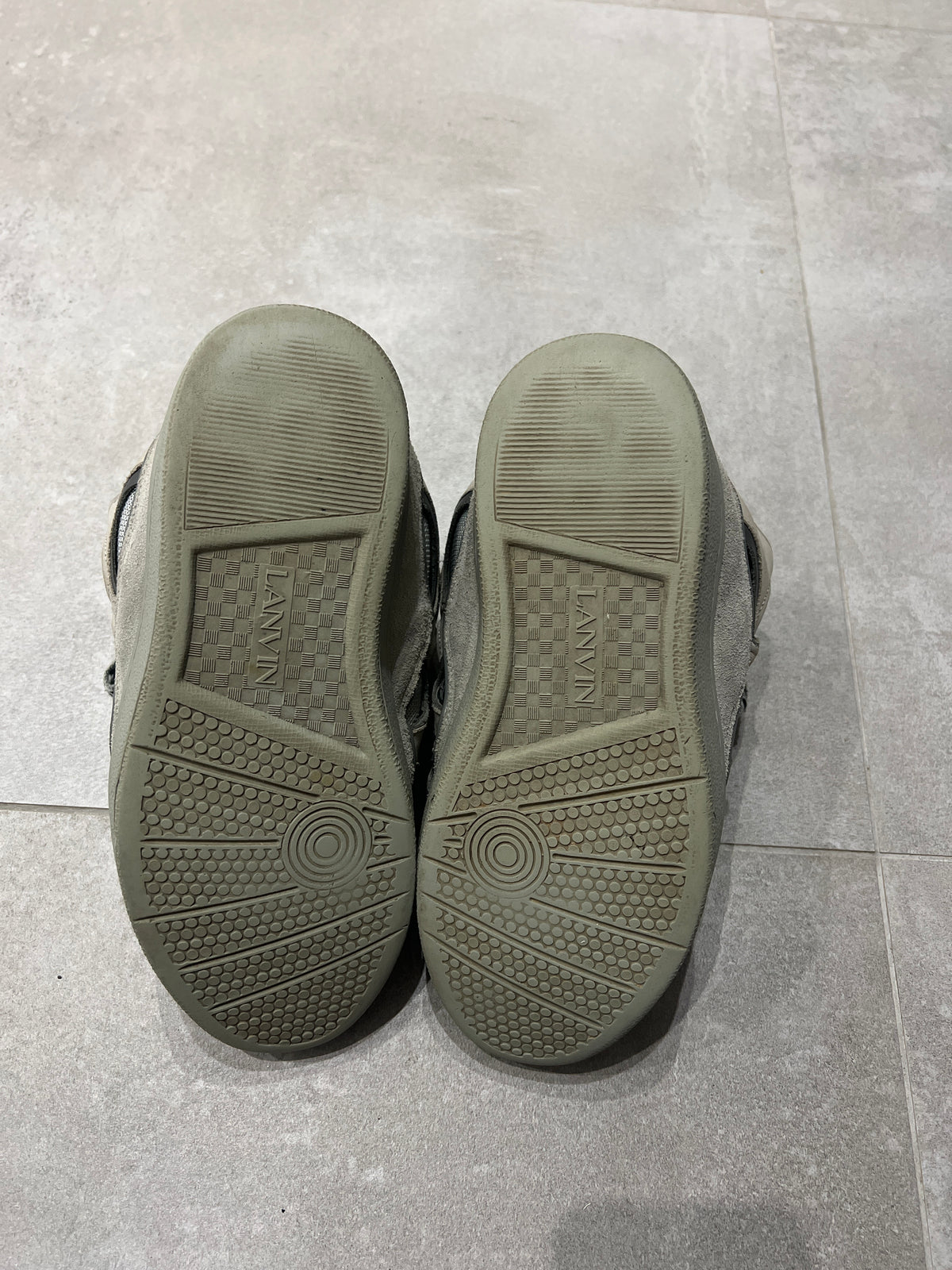 Lanvin Curb Grey