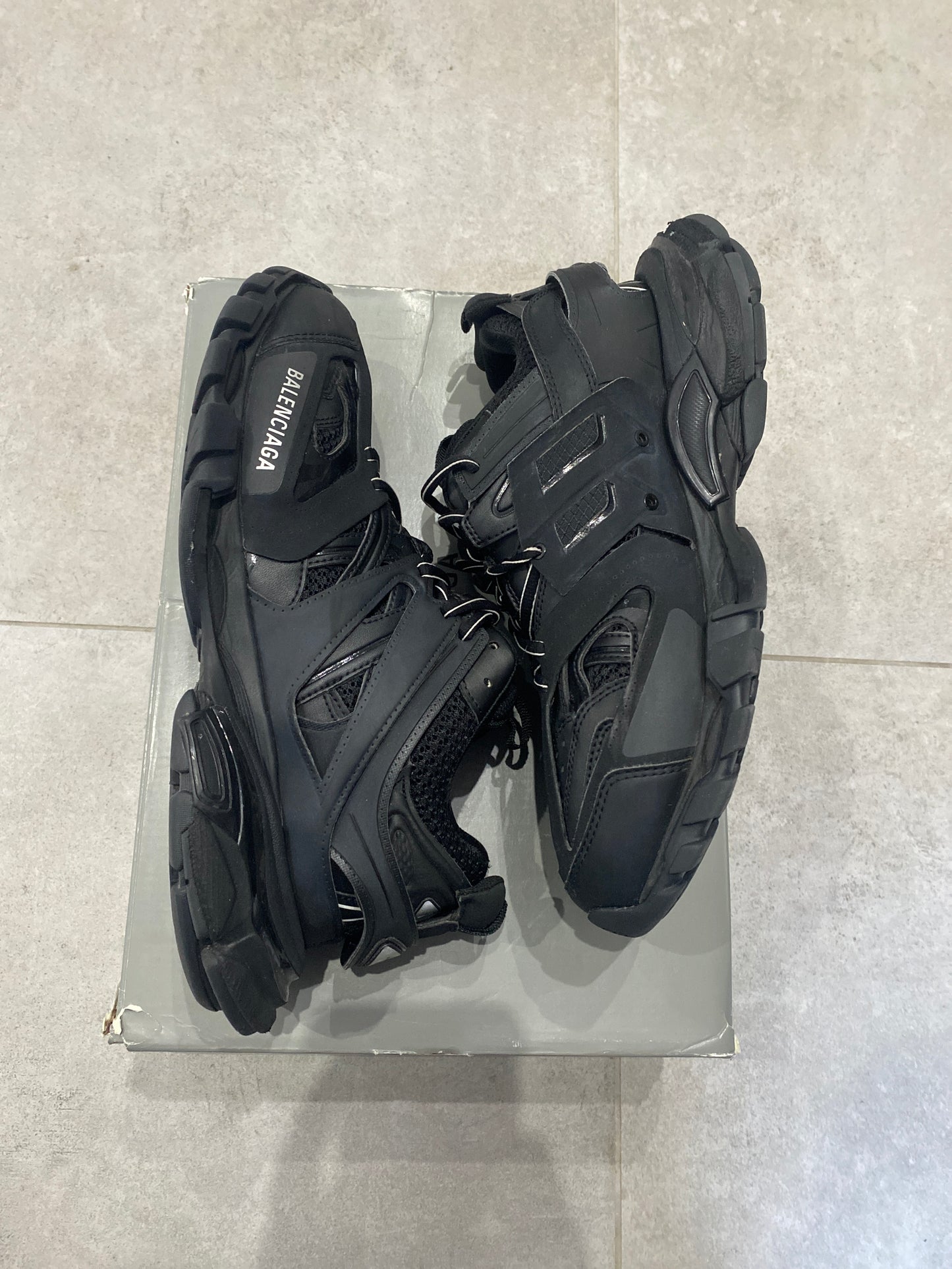 Balenciaga track