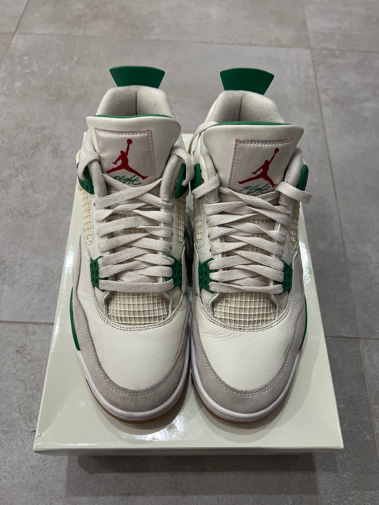 Jordan 4 Pine Green