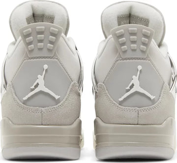 Air Jordan 4 Frozen Moments