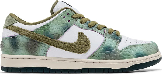 Nike SB Dunk Low x Alexis Sablone Chameleon