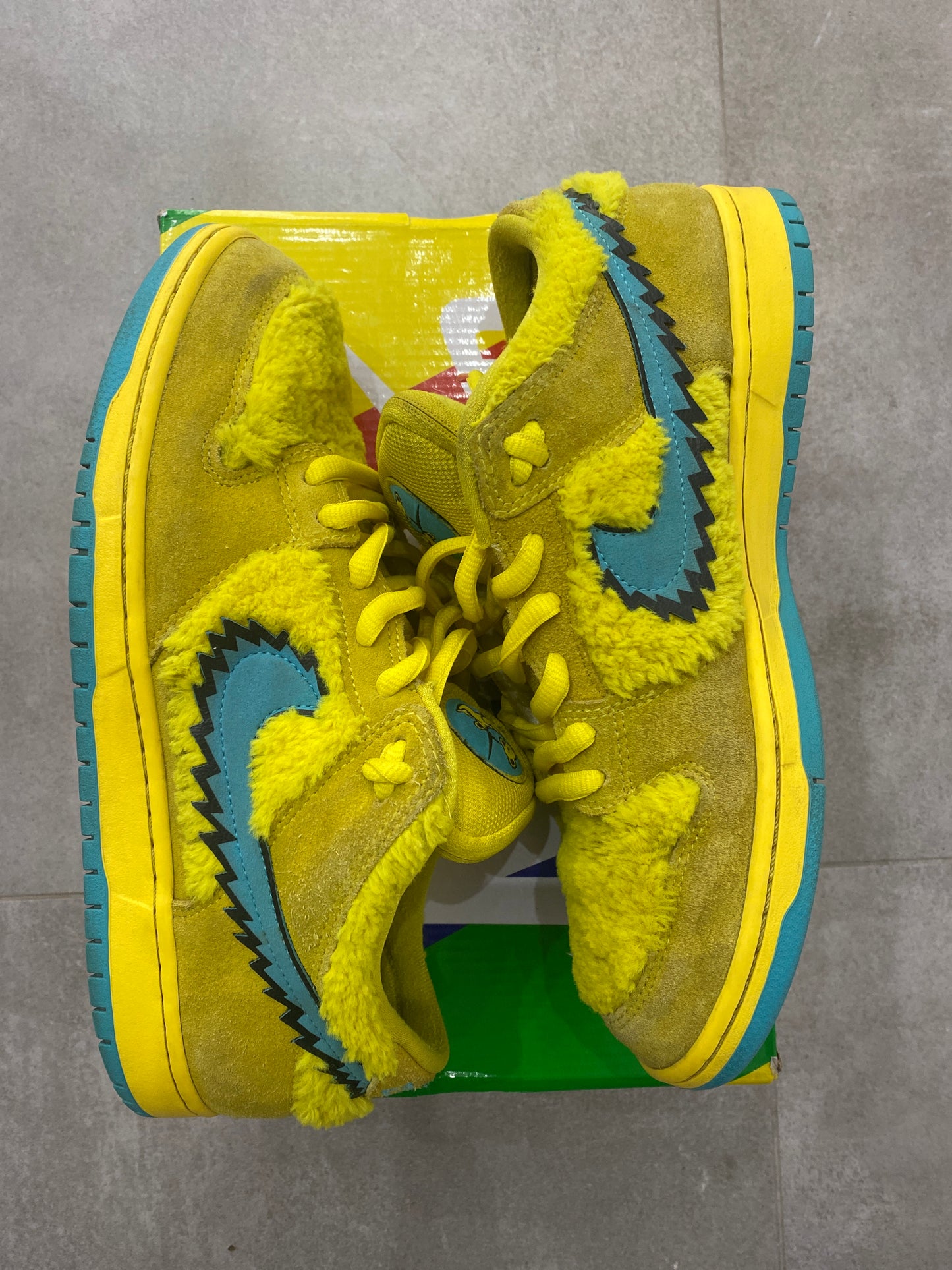 Dunk SB x Grateful Dead Opti Yellow