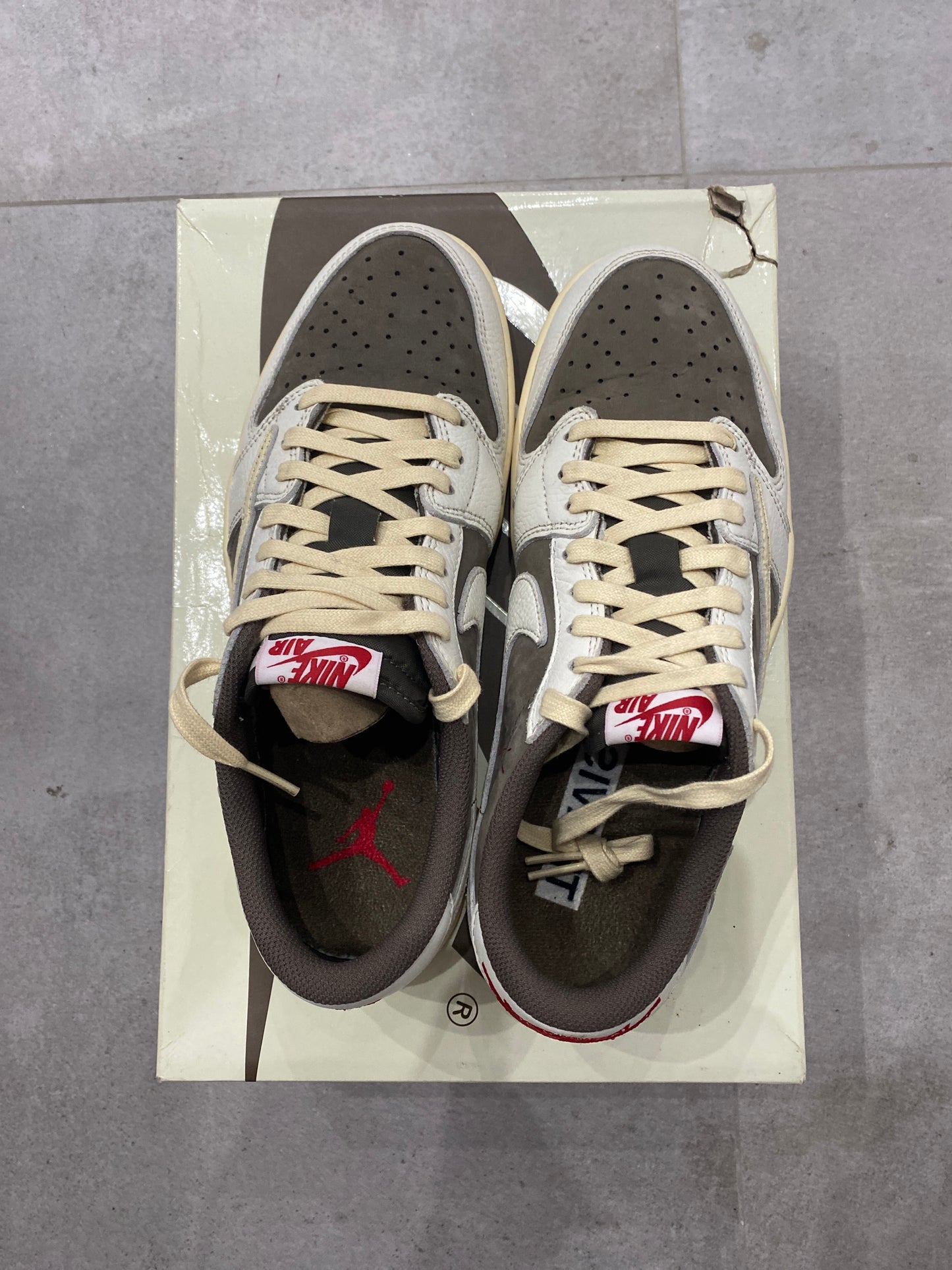 Jordan 1 Low x Travis Scott Reverse Mocha