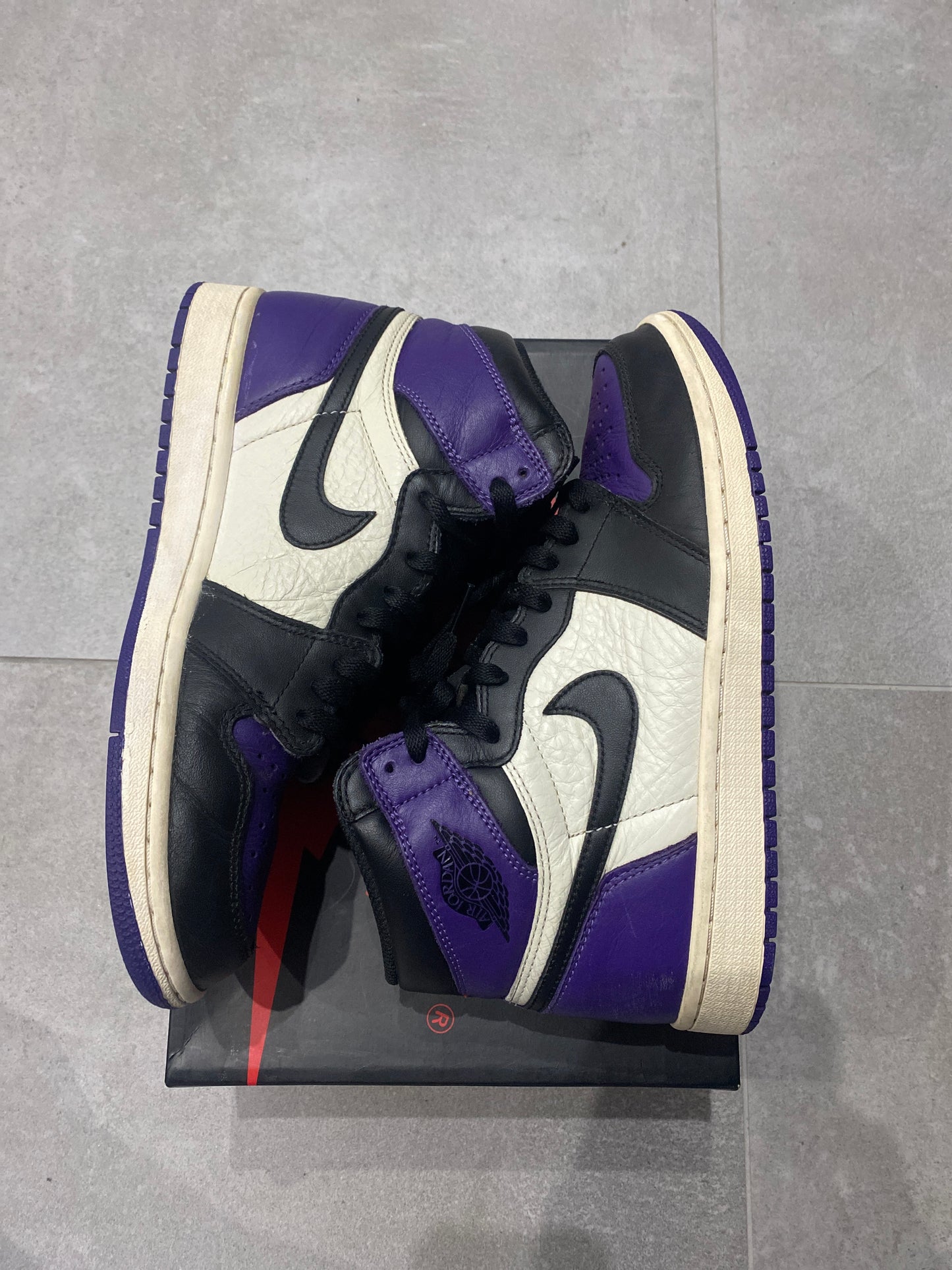 Jordan 1 Retro High Court Purple 