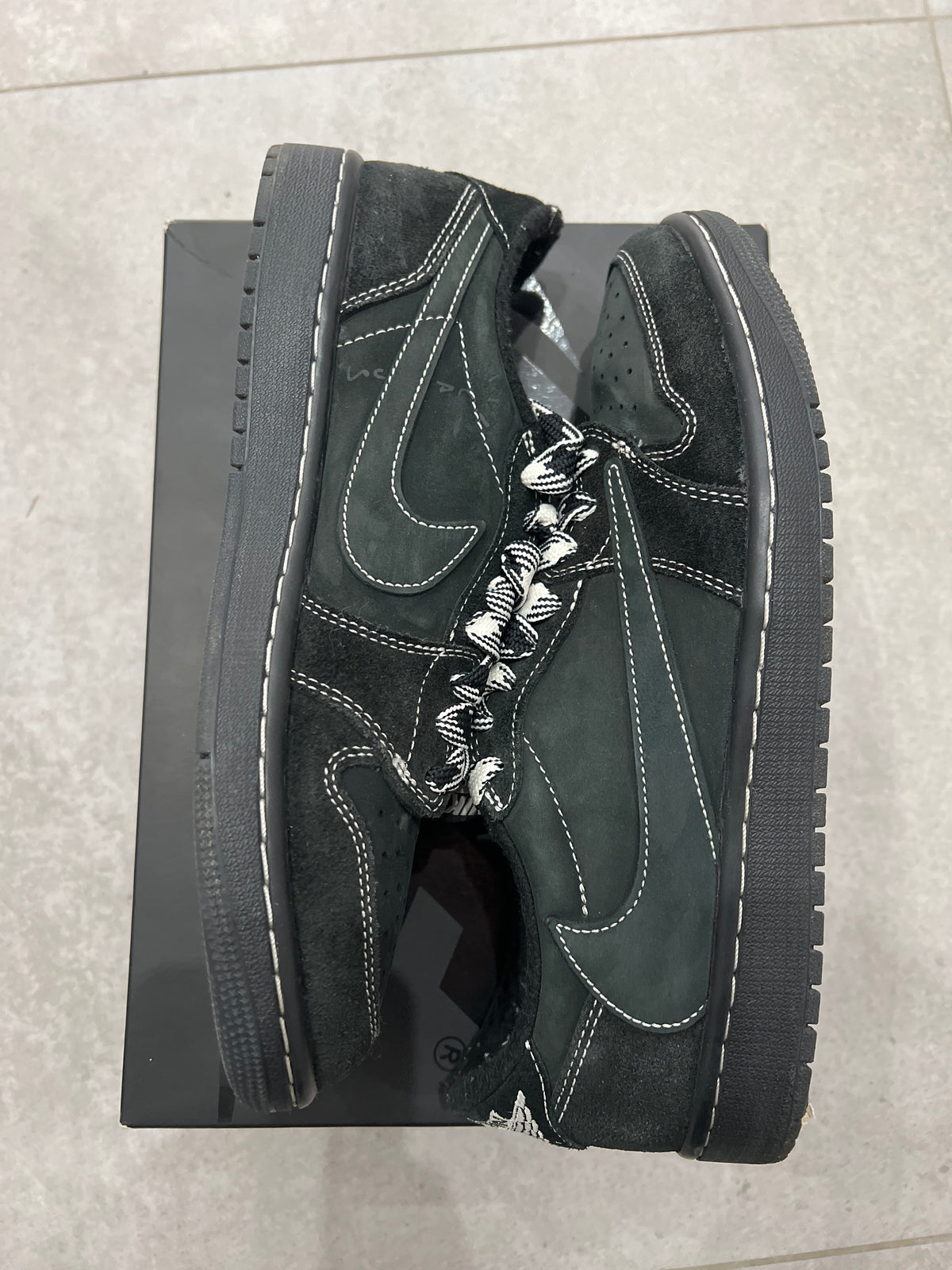 Jordan 1 x Travis Scott Black Phantom