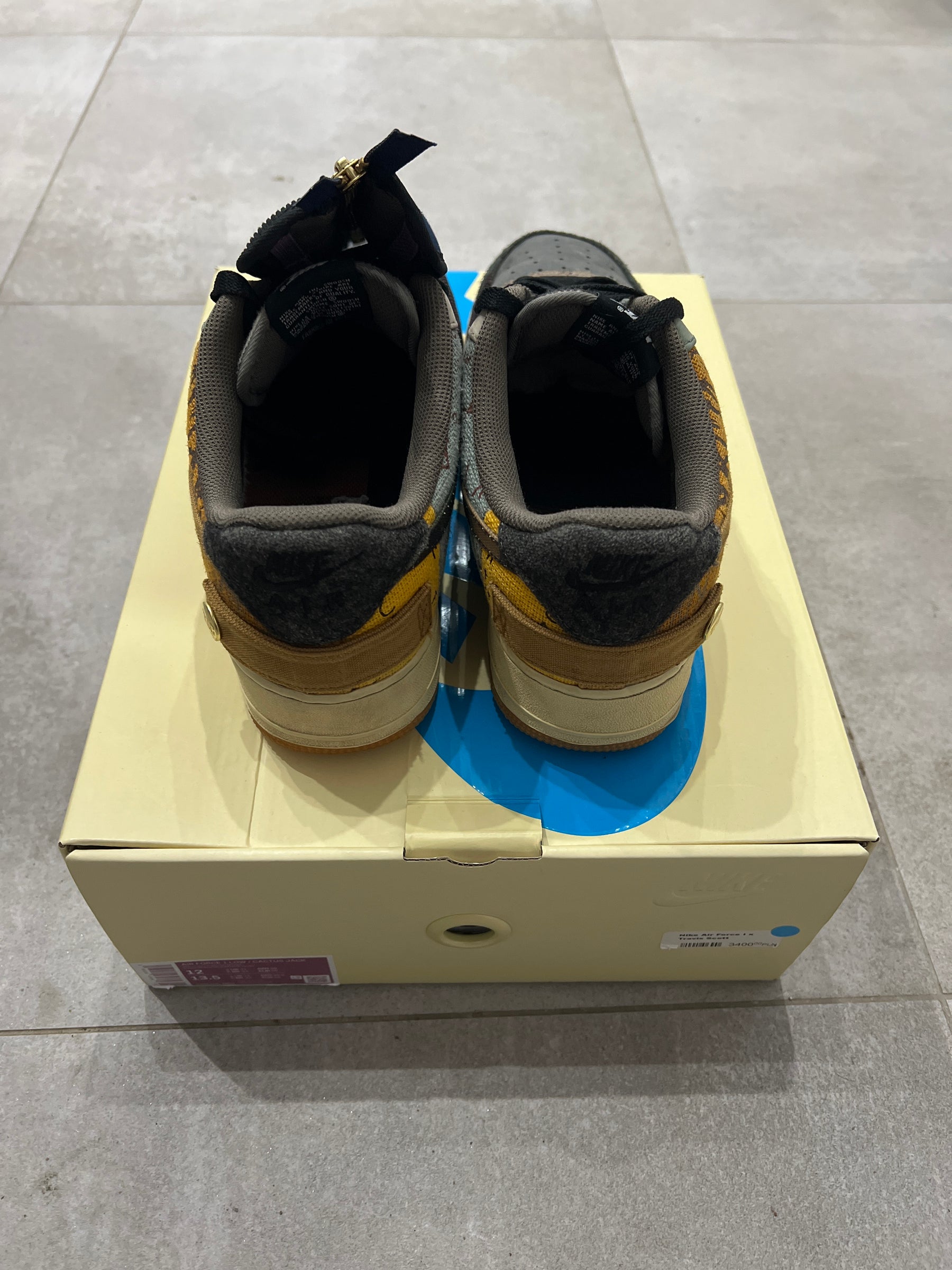 Nike Air Force One x Travis Scott