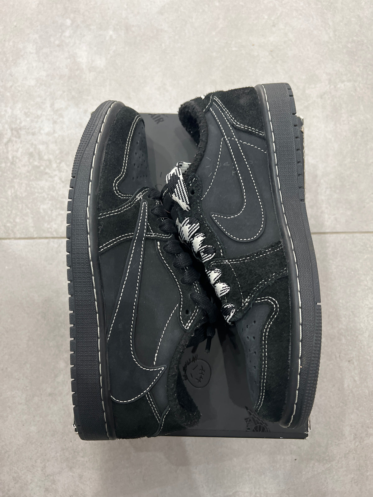 Jordan 1 Low x Travis Scott Black Phantom
