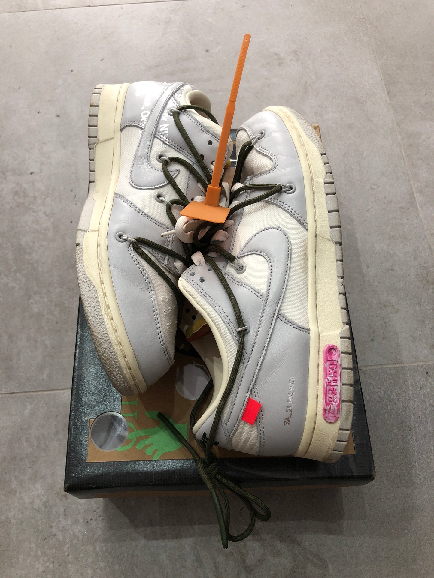 Nike Dunk x Off White Lot 22