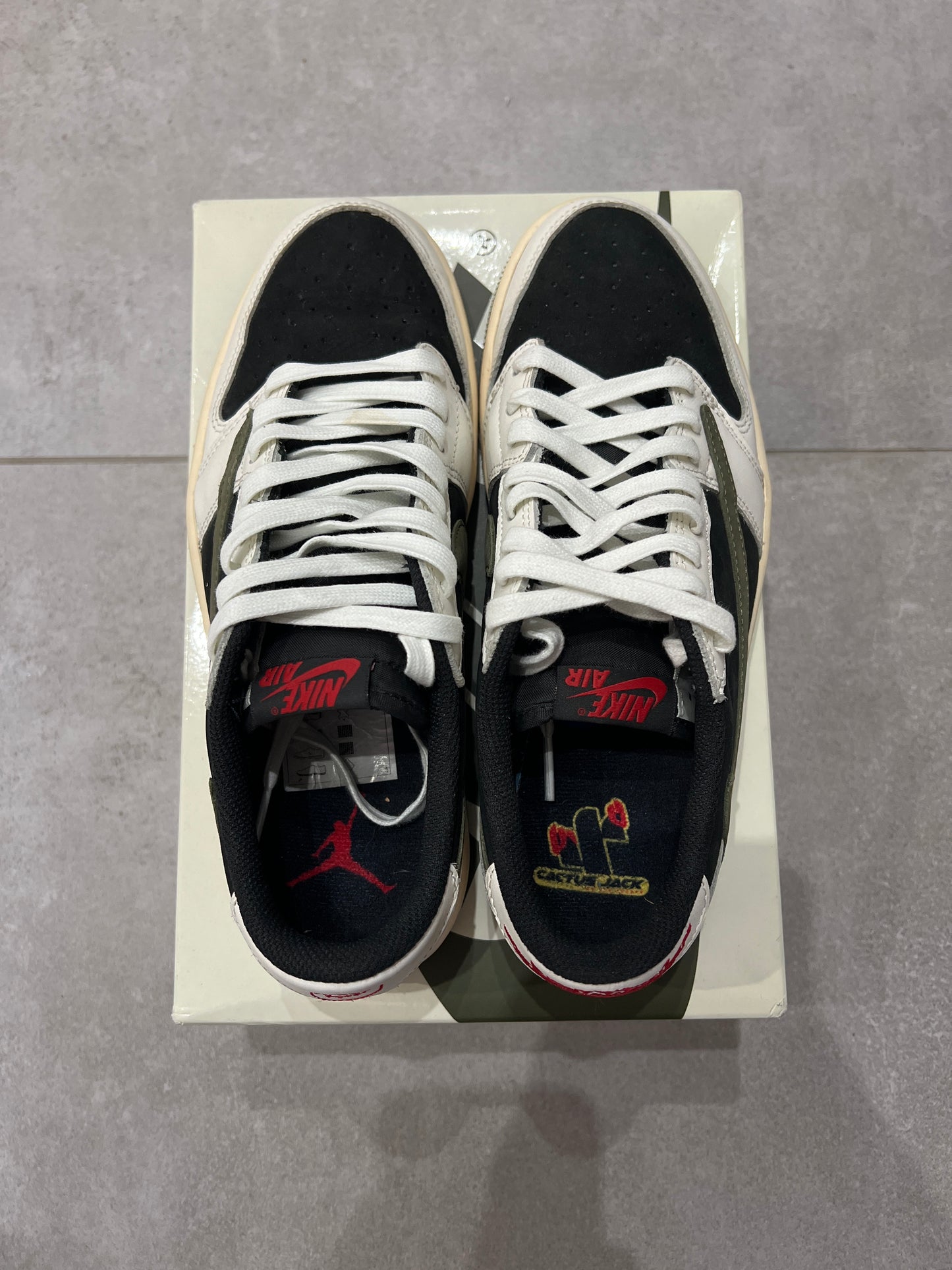 Jordan 1 Low x Travis Scott Olive