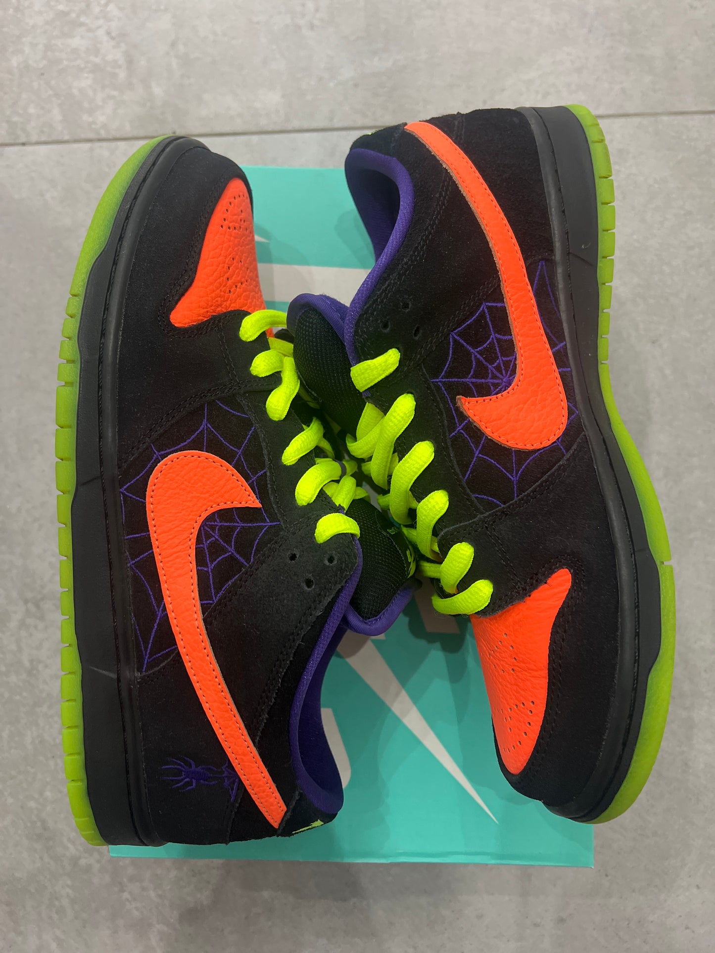 Nike Dunk SB Night of Mischief Halloween