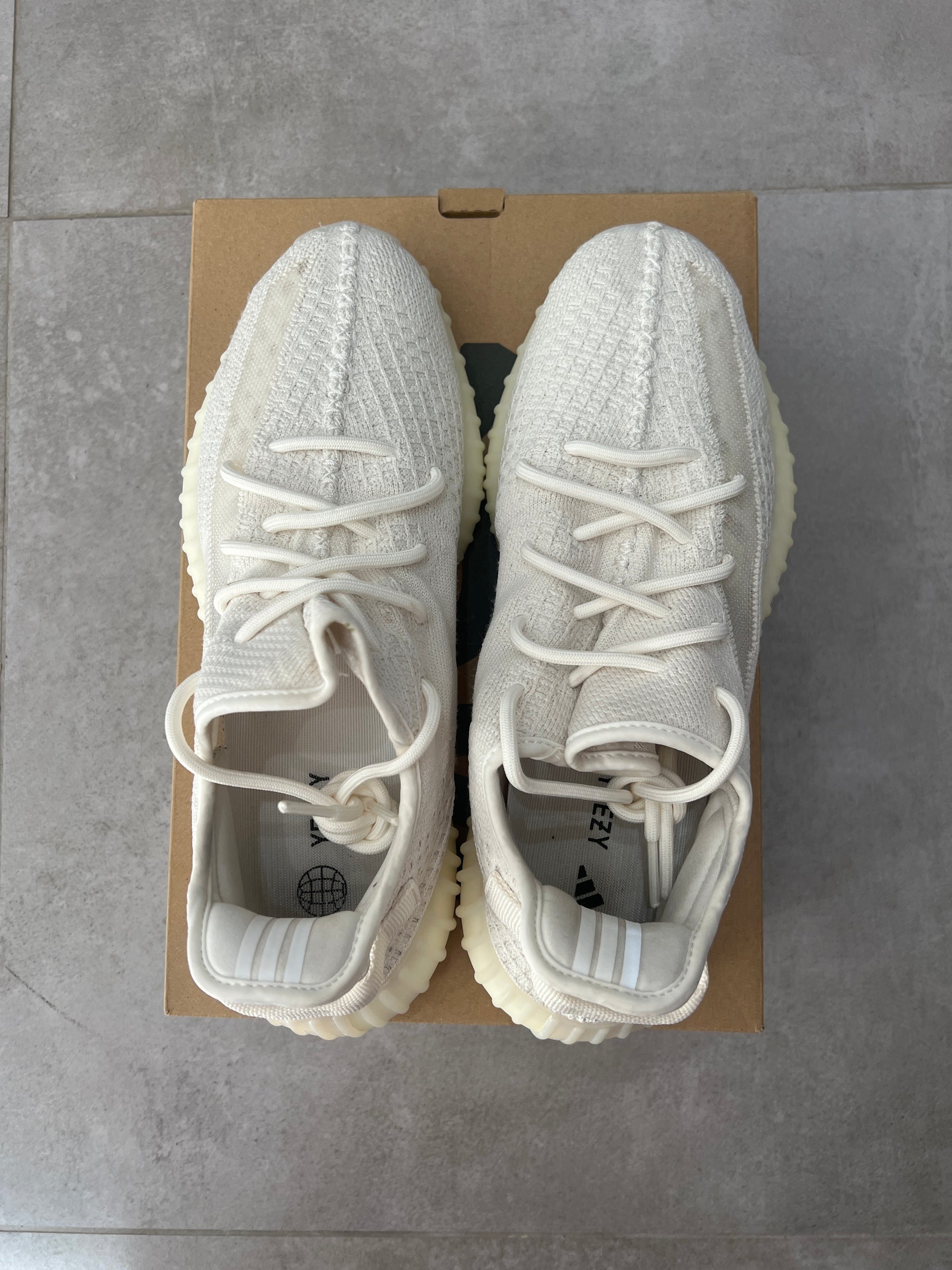 Adidas Yeezy Boost 350v2 Bone