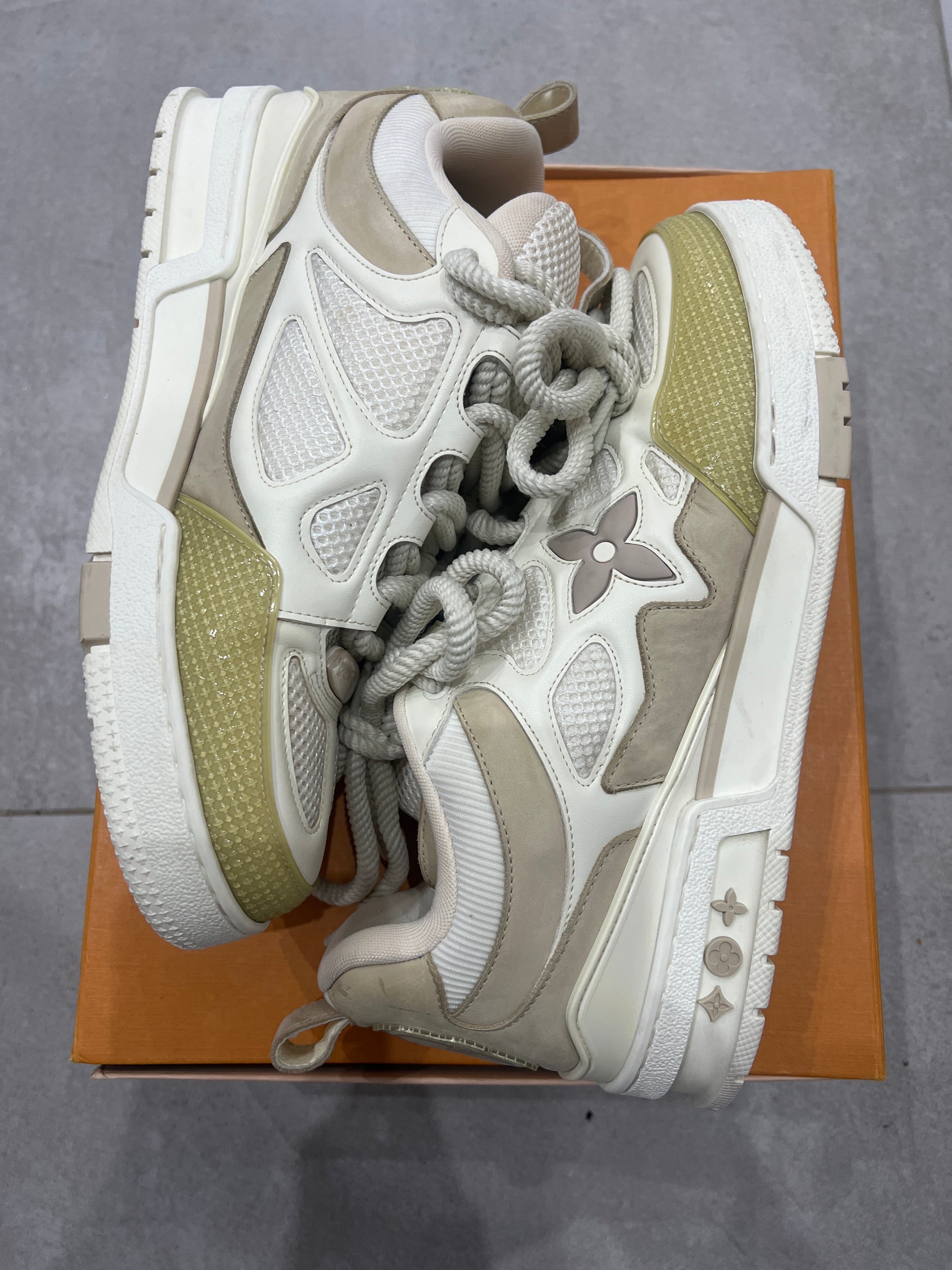 Louis Vuitton Skate Baige