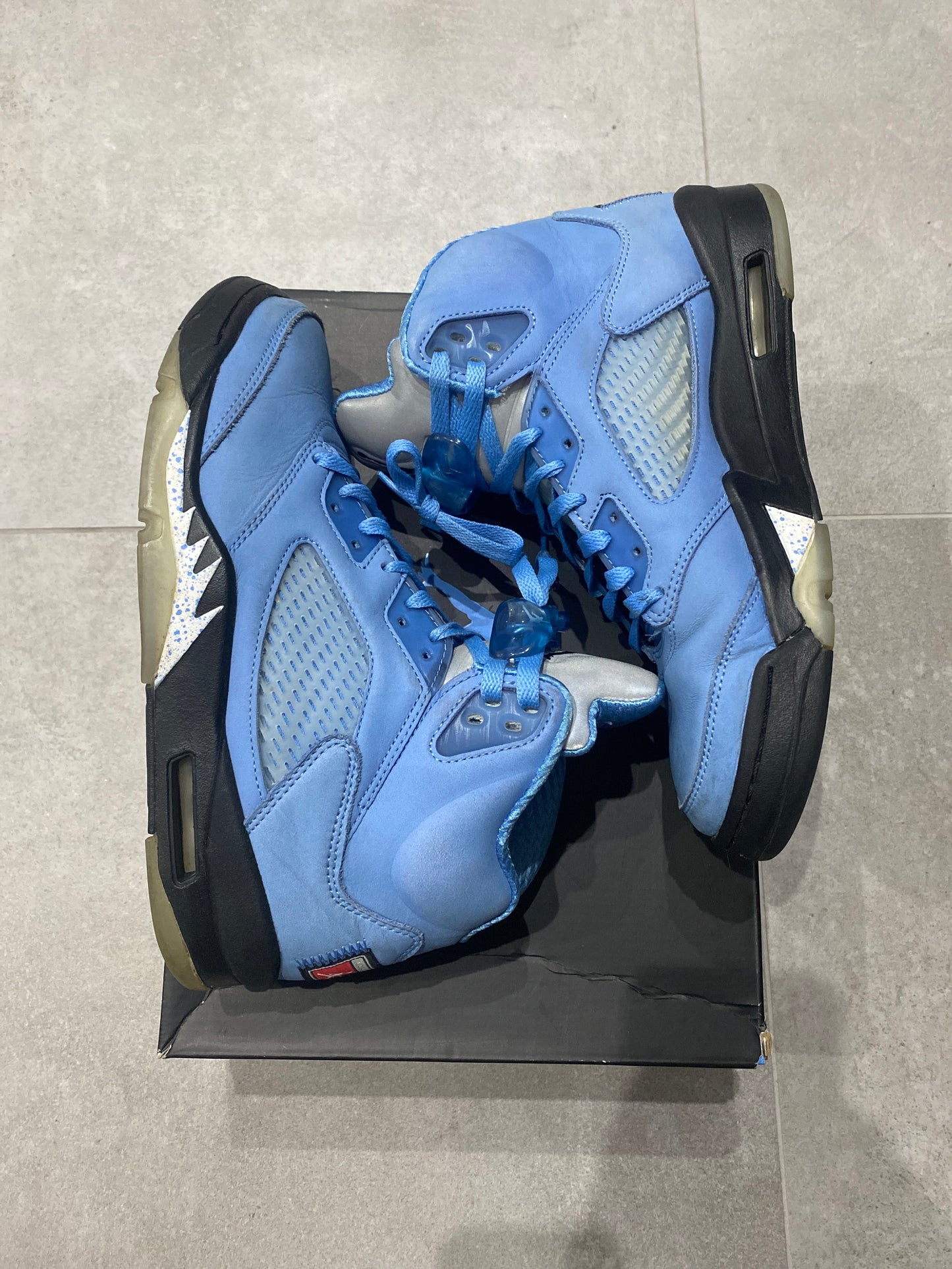 Jordan 5 Unc