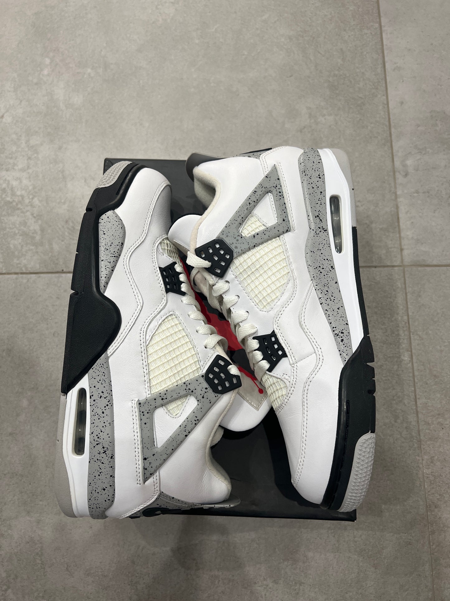 Jordan 4 White Cement (2015)