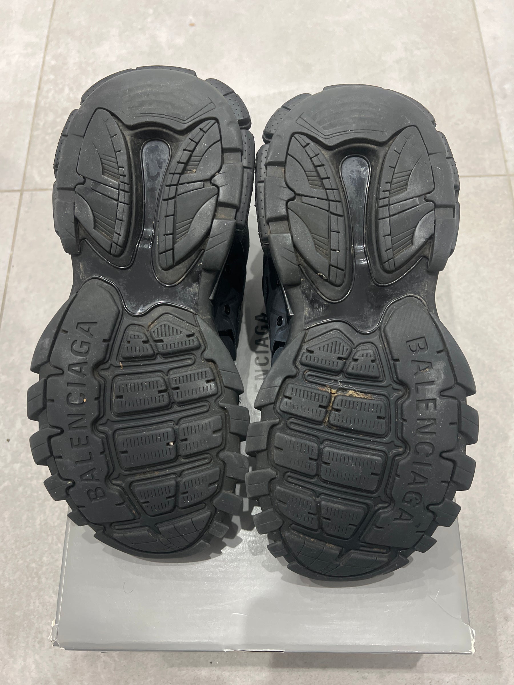 Balenciaga Track Black