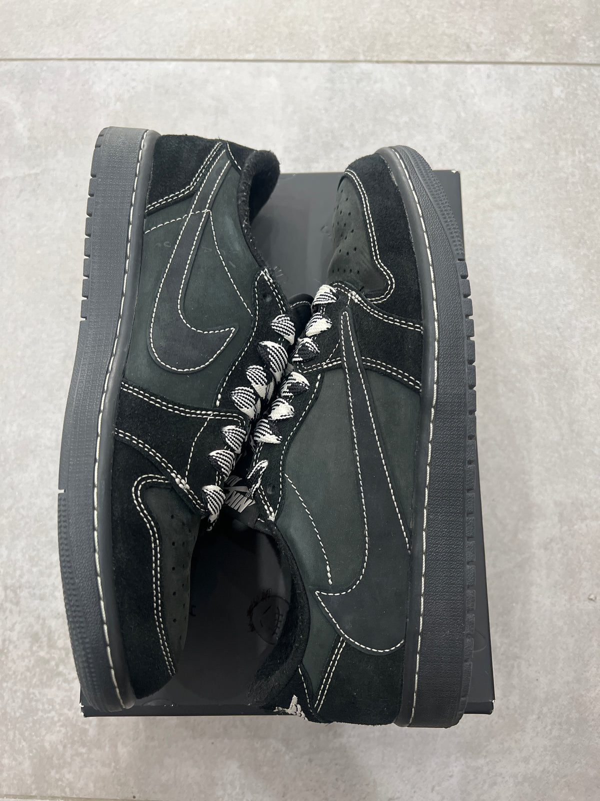 Jordan 1 Low x Travis Scott „Black Phantom”