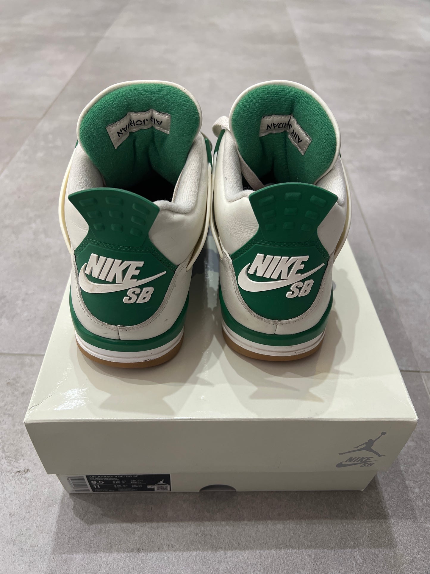 Jordan 4 Pine Green