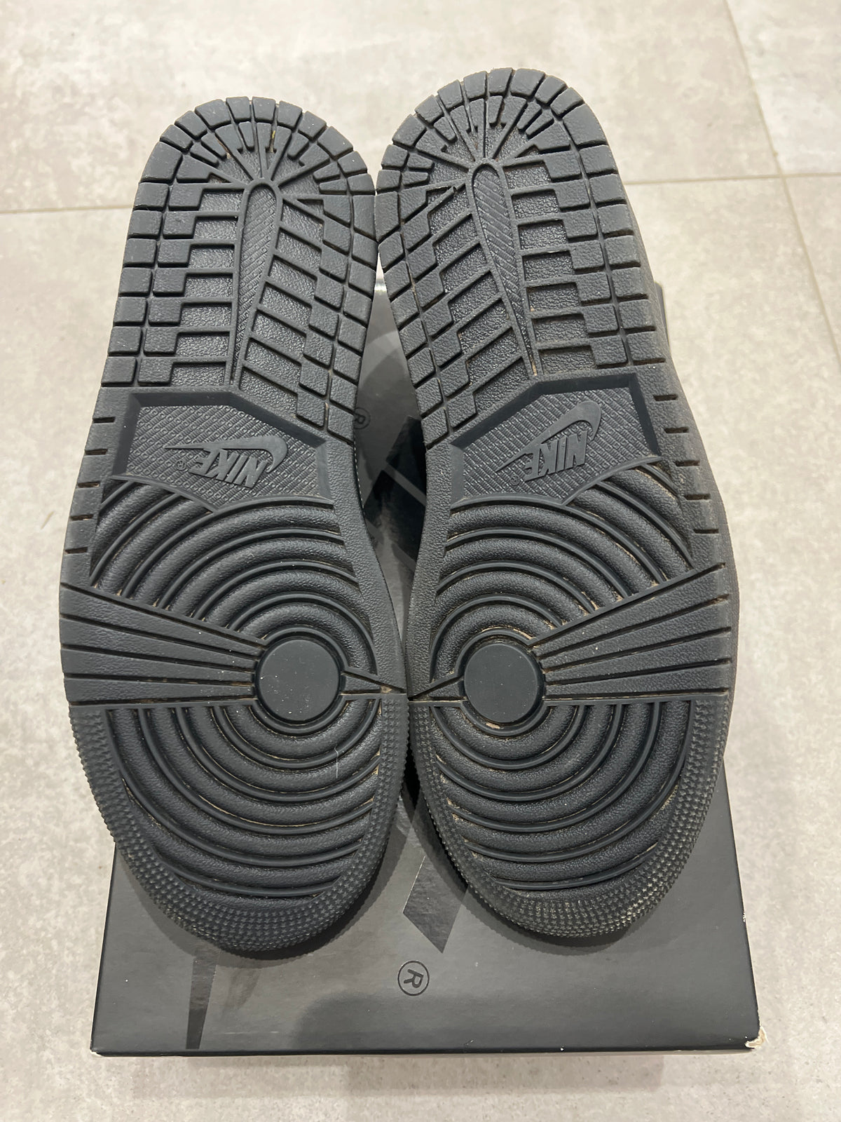 Jordan 1 x Travis Scott Black Phantom