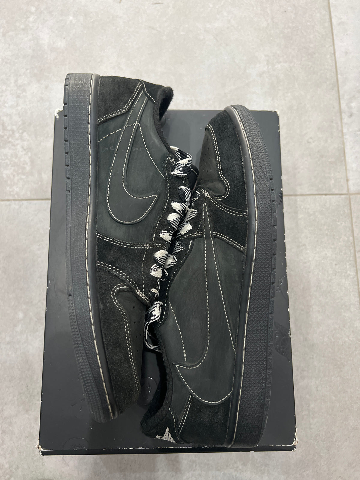 Jordan 1 Low x Travis Scott Black Phantom