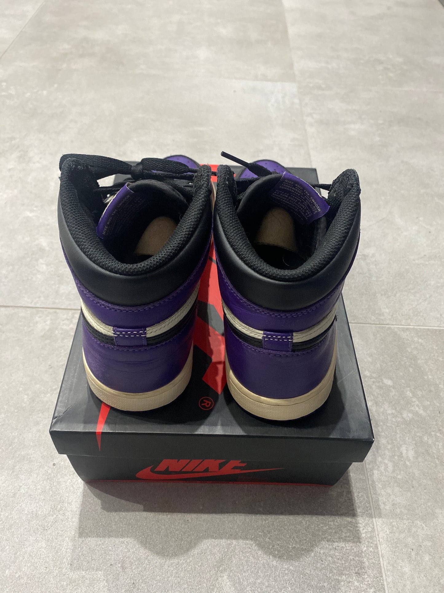 Jordan 1 Retro High Court Purple 