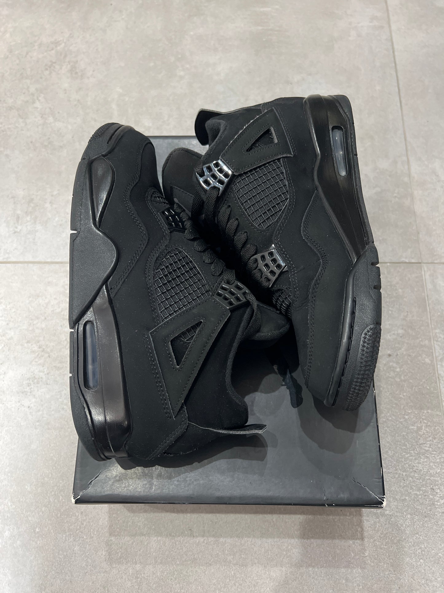Jordan 4 Black Cat