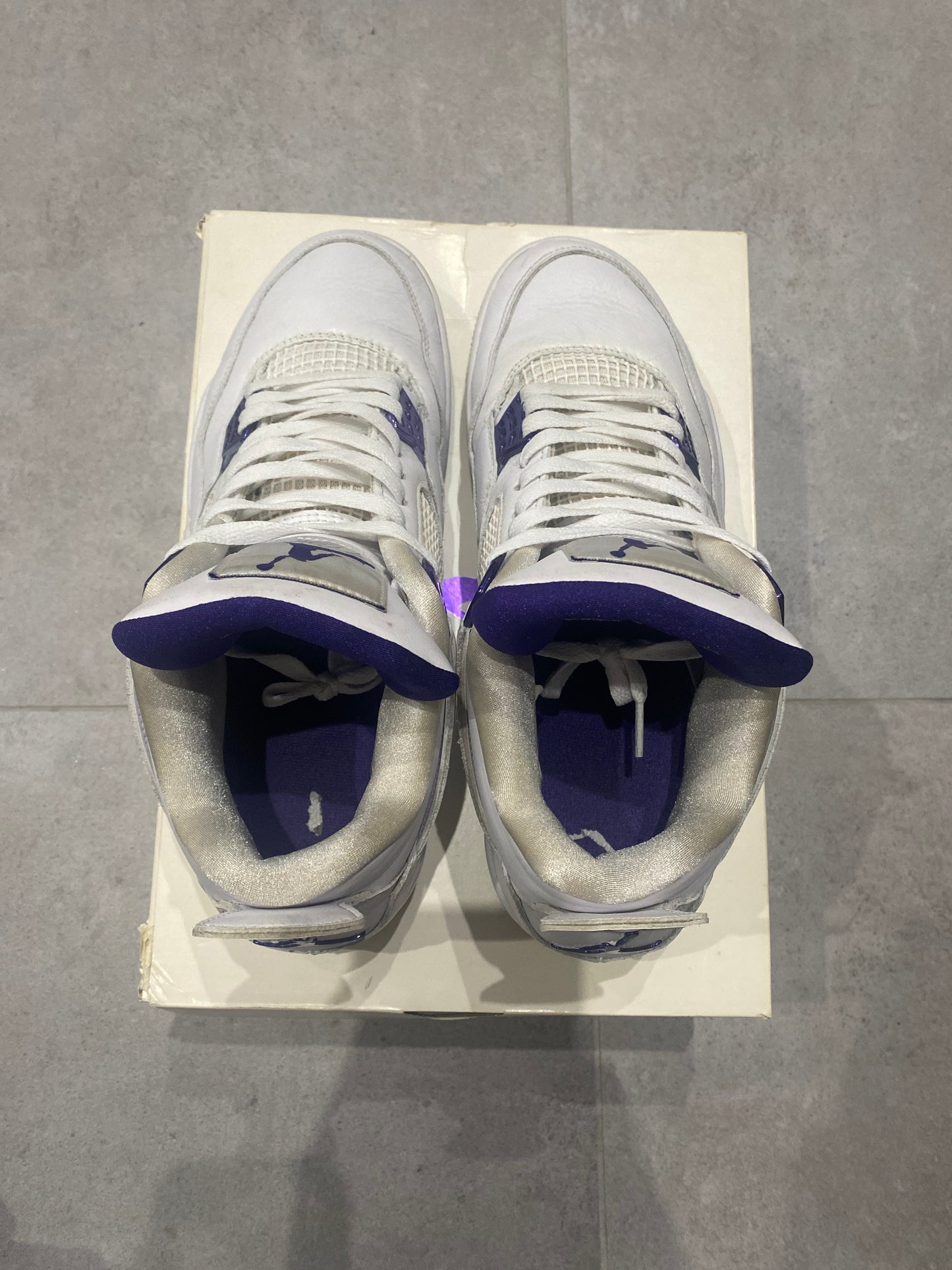 Jordan 4 Metalic Purple