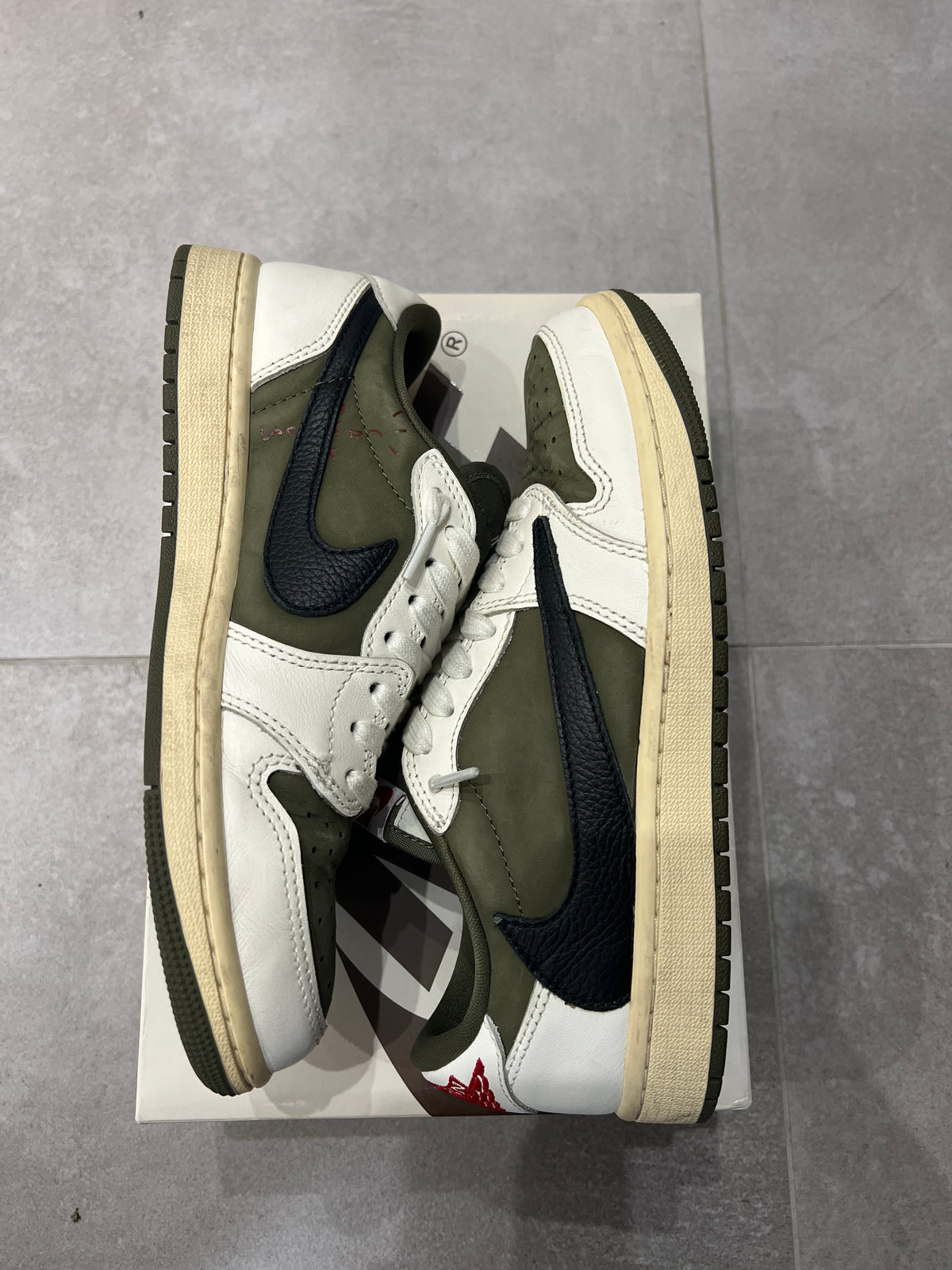 Jordan 1 Low x Travis Scott Medium Olive