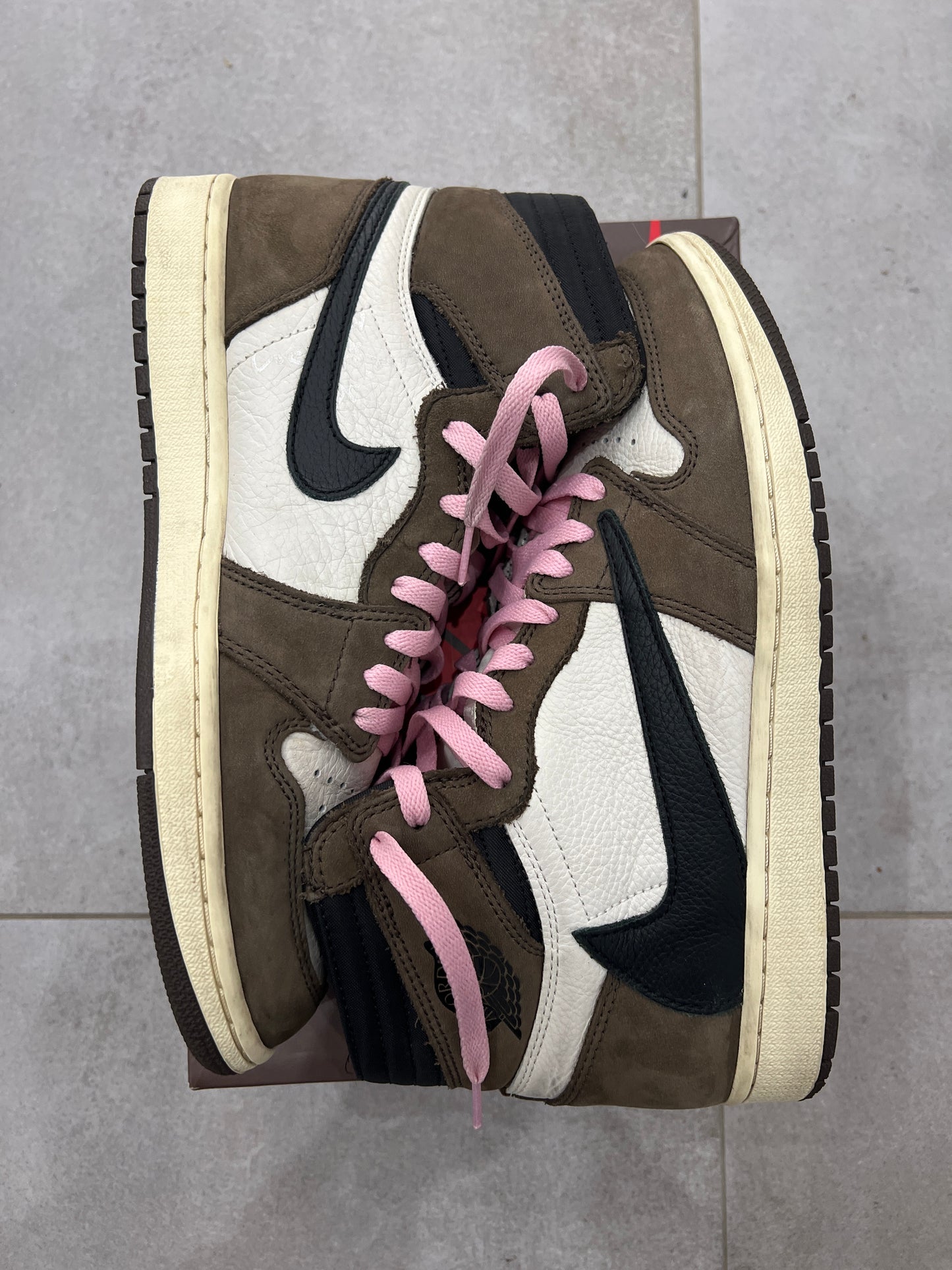 Jordan 1 High x Travis Scott OG Dark Mocha