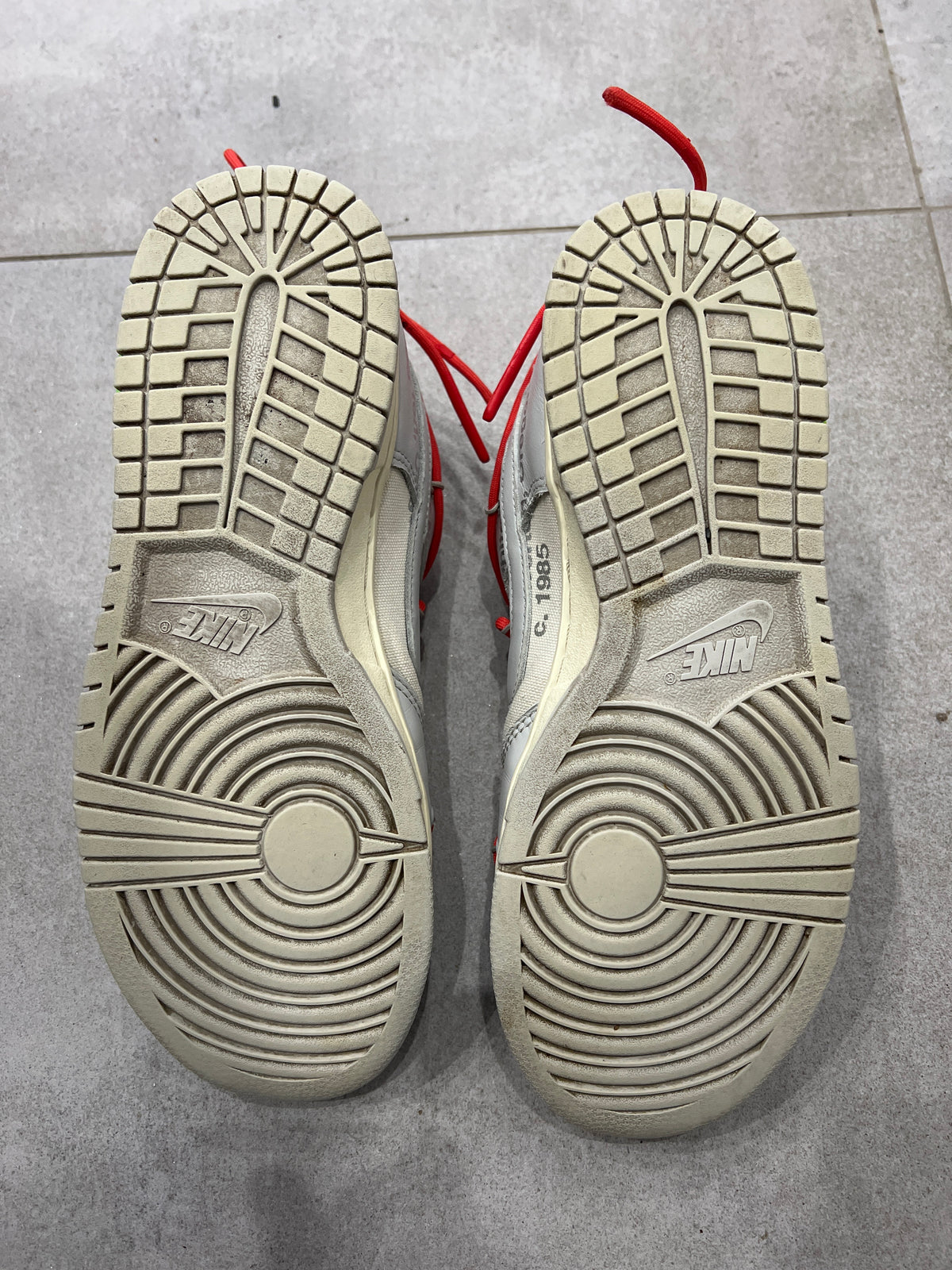 Nike Dunk Low x Off-White Lot 23