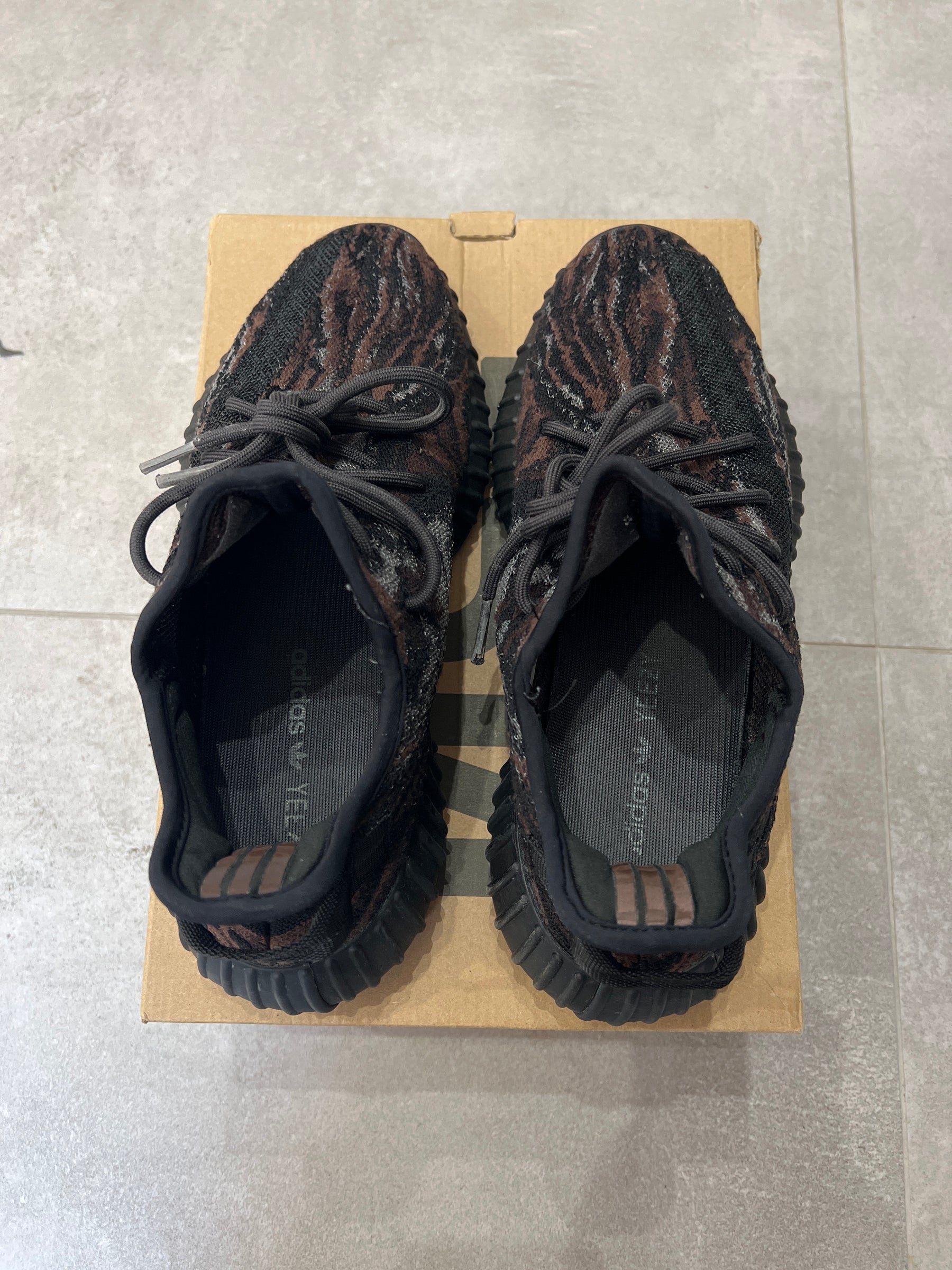Yeezy 350v2 Mx Rock