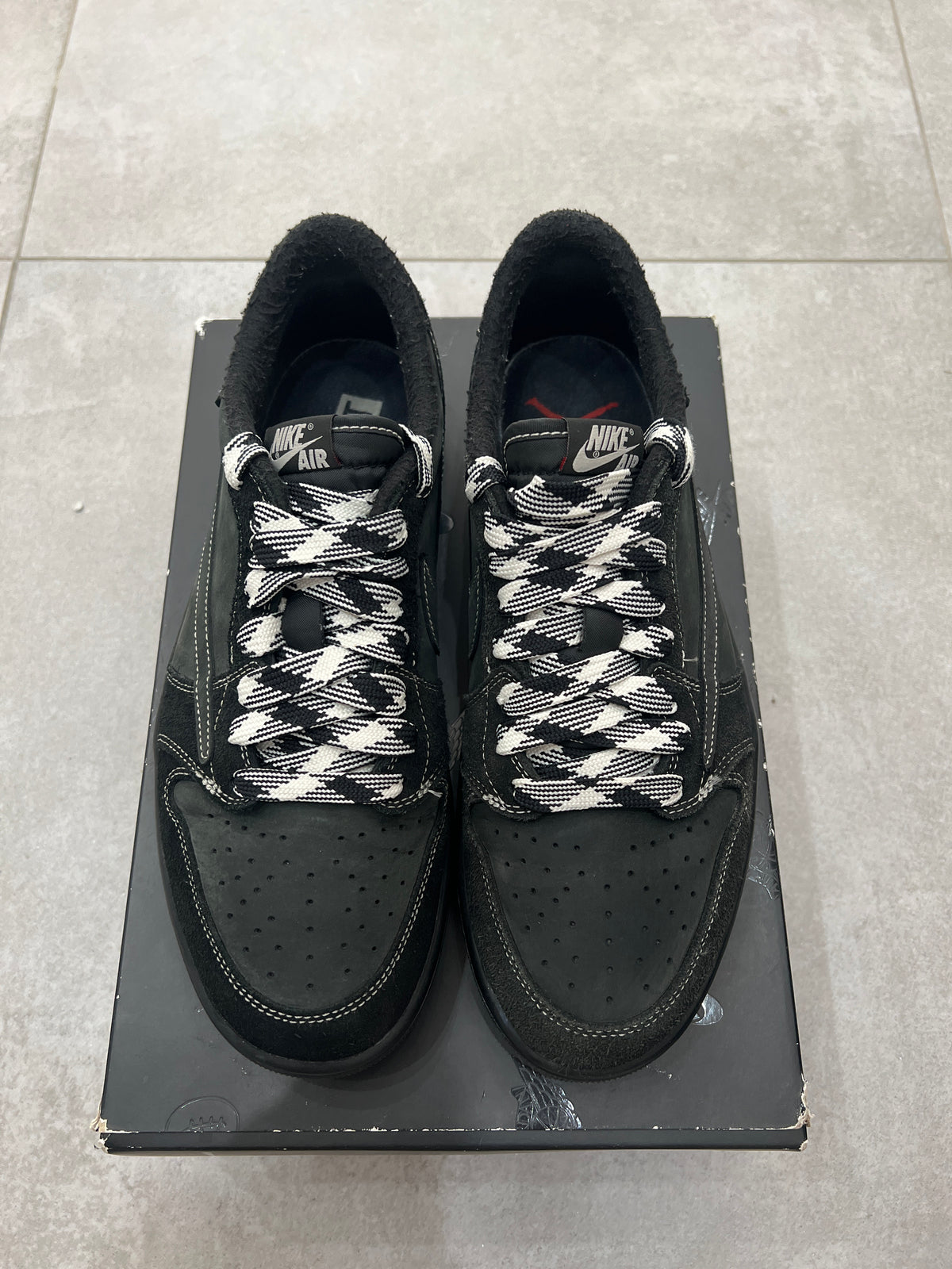 Jordan 1 x Travis Scott „Black Phantom”