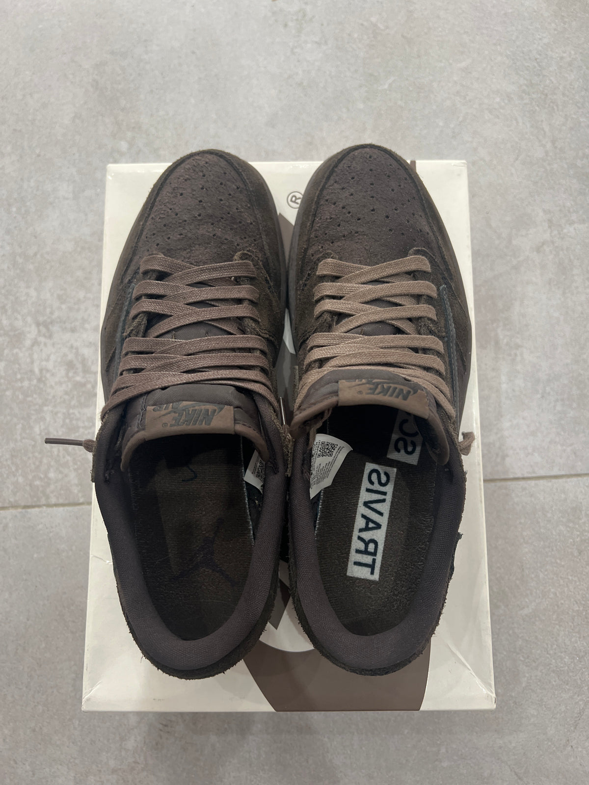Jordan 1 Low x Travis Scott Velvet Brown