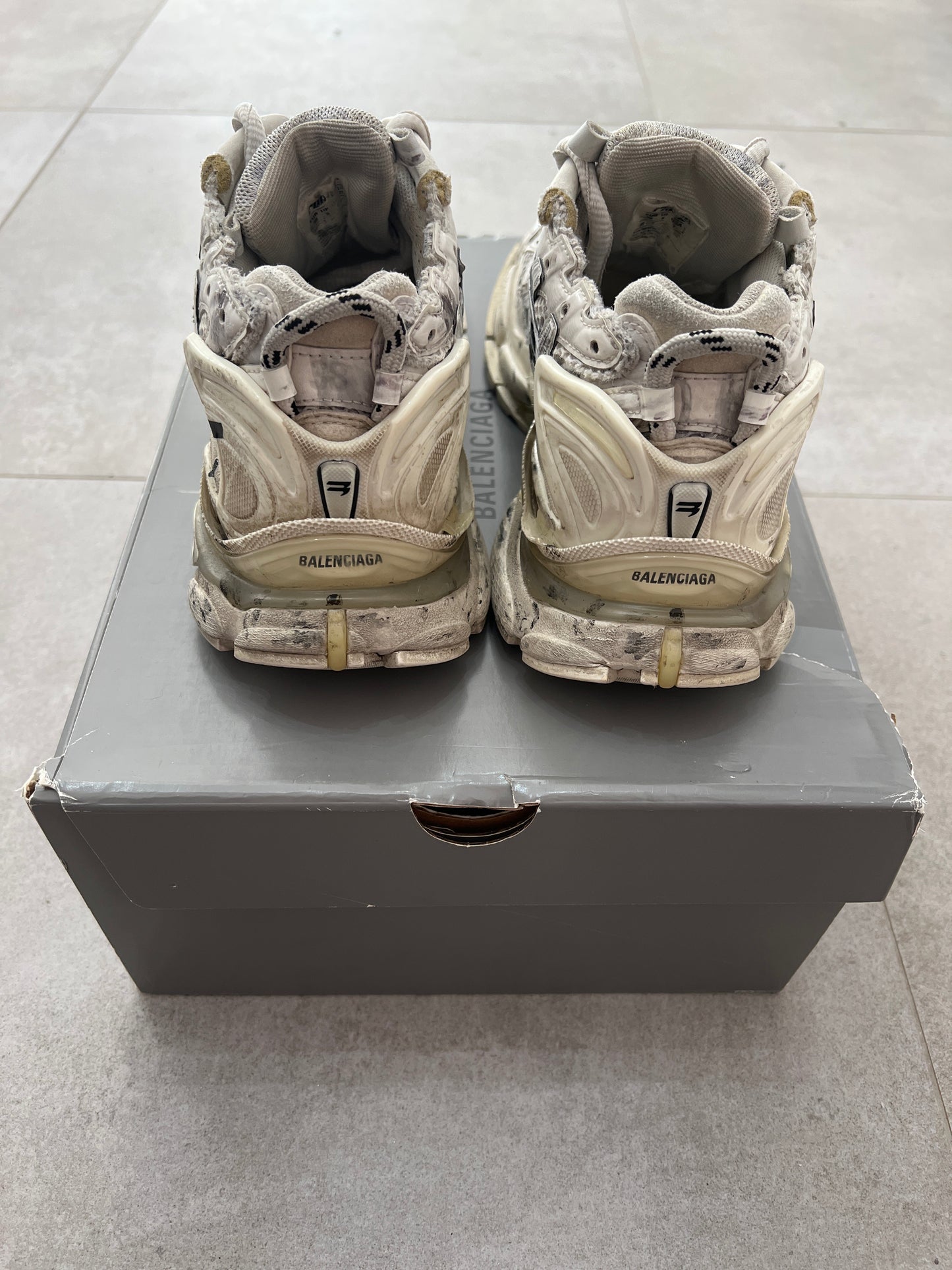 Balenciaga Runner Graffiti
