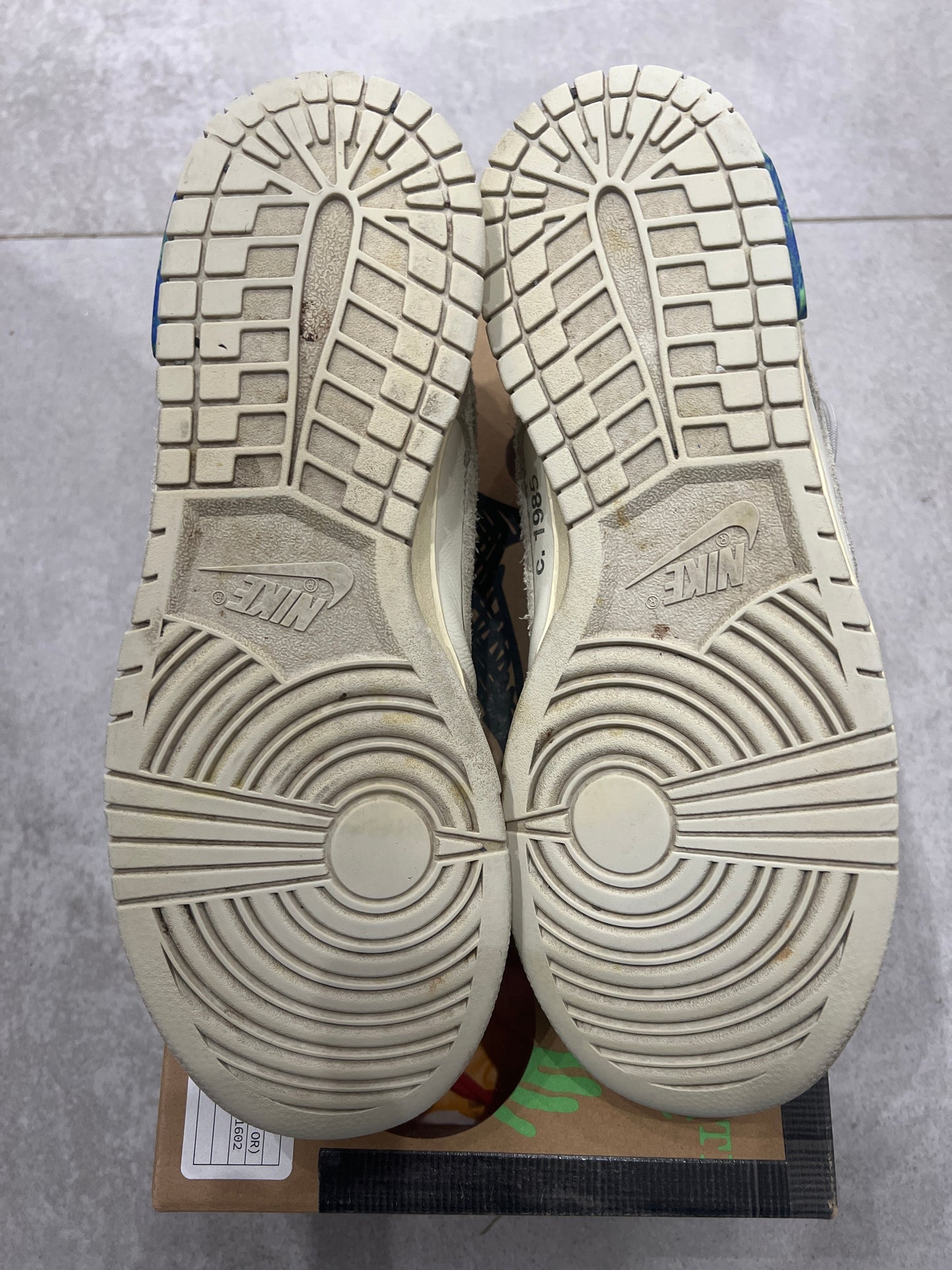 Nike Dunk x Off-White lot 31