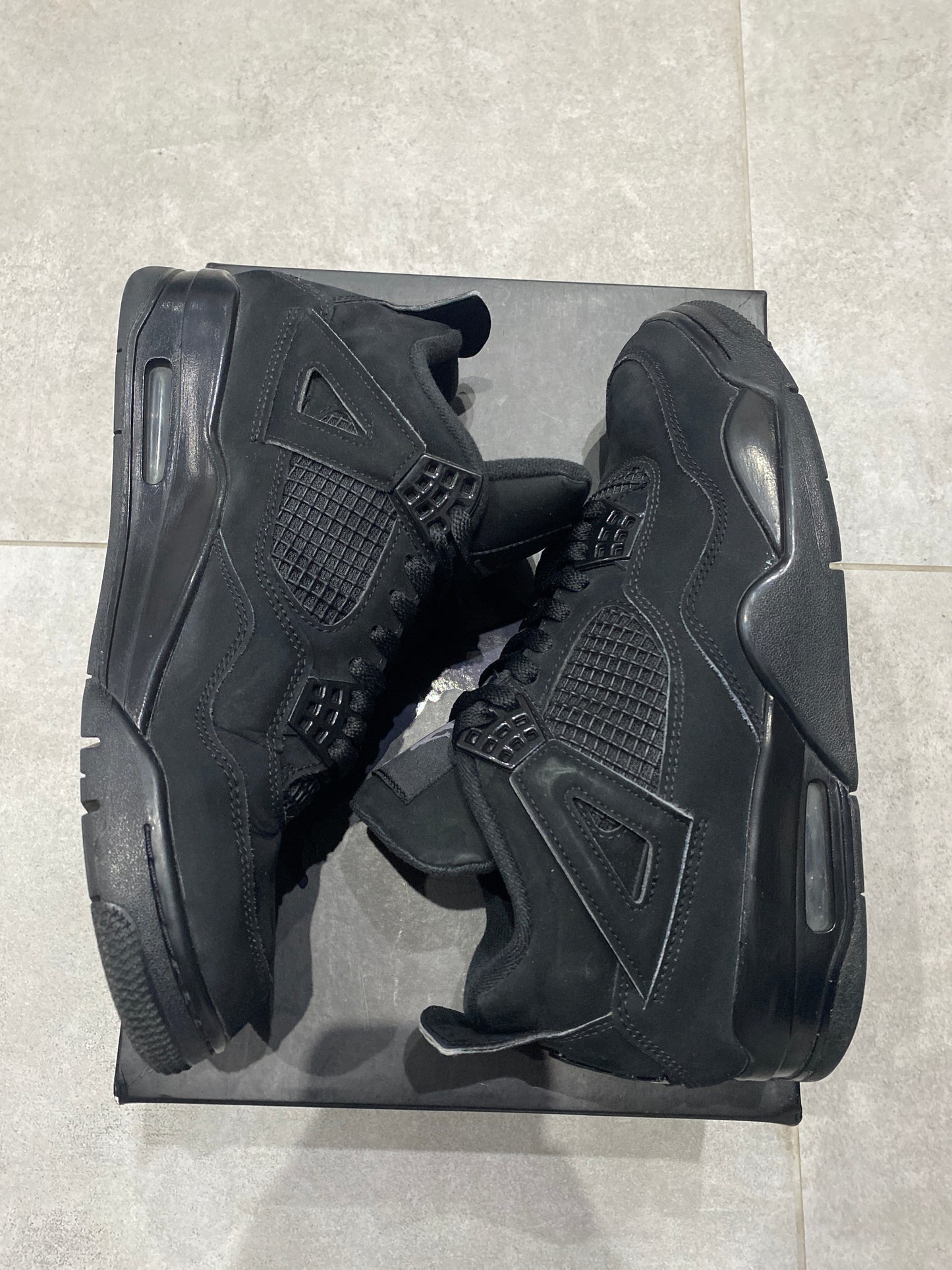 Jordan 4 Black Cat