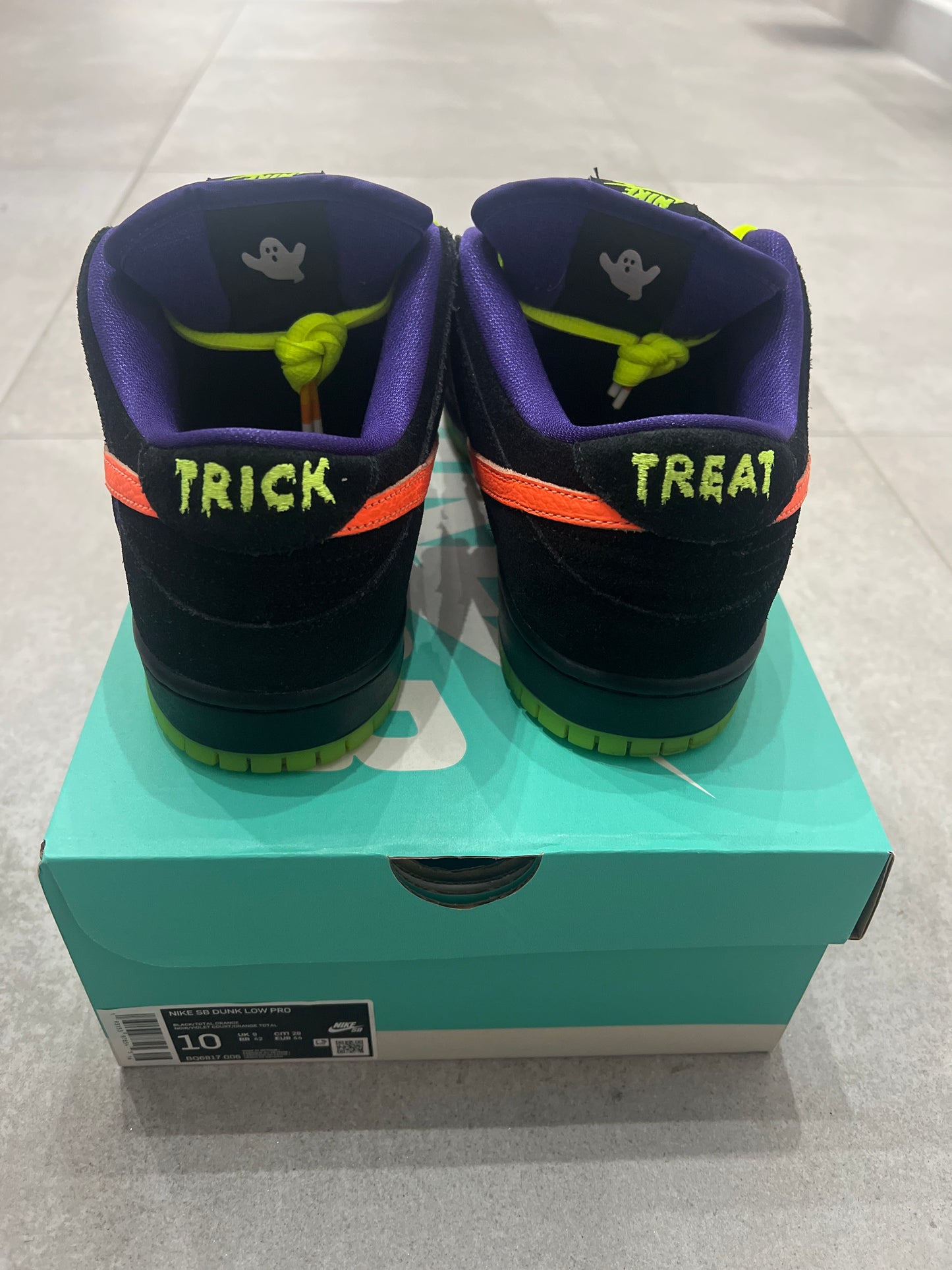 Nike Dunk SB Night of Mischief Halloween