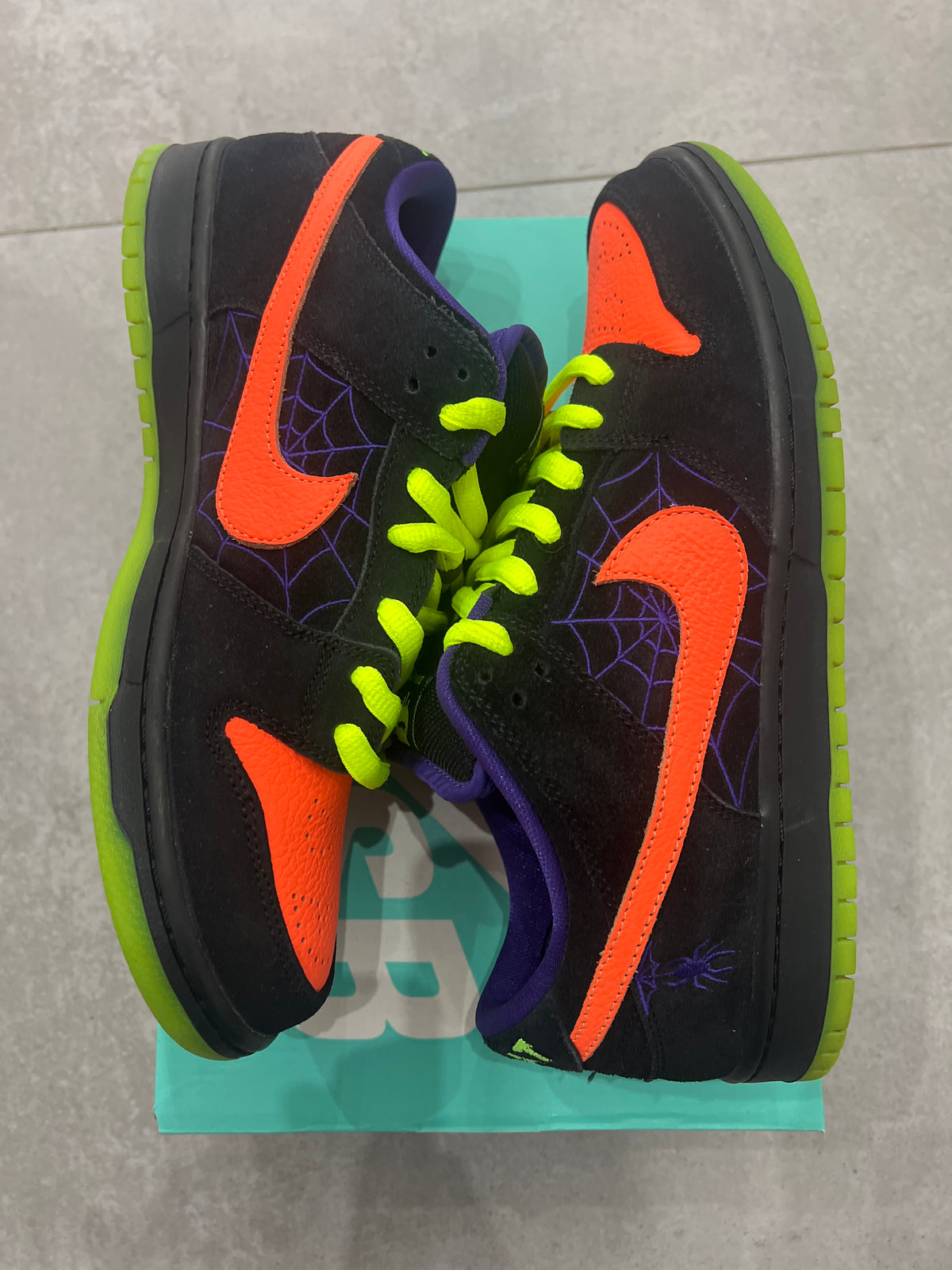 Nike Dunk SB Night of Mischief Halloween