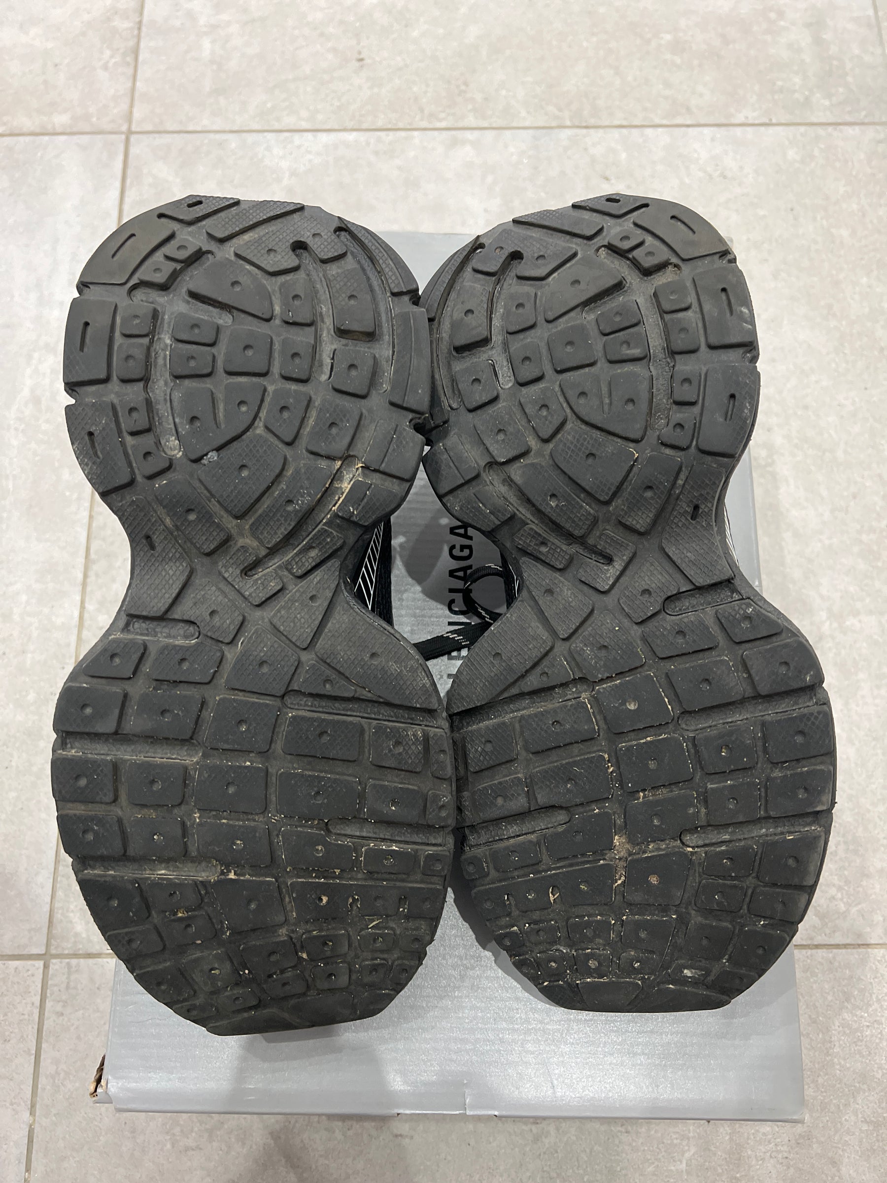 Balenciaga 3XL Black