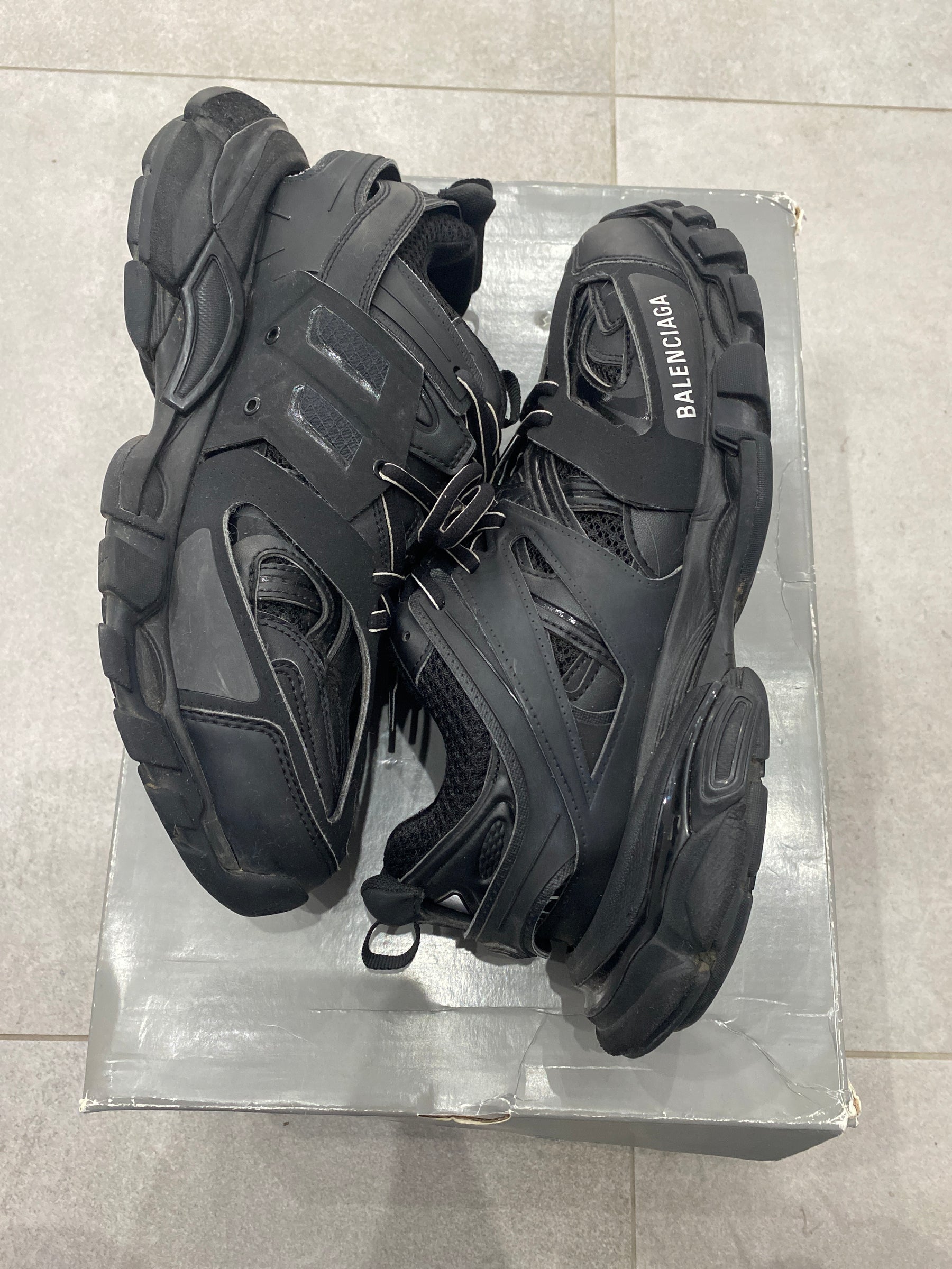 Balenciaga Track Black