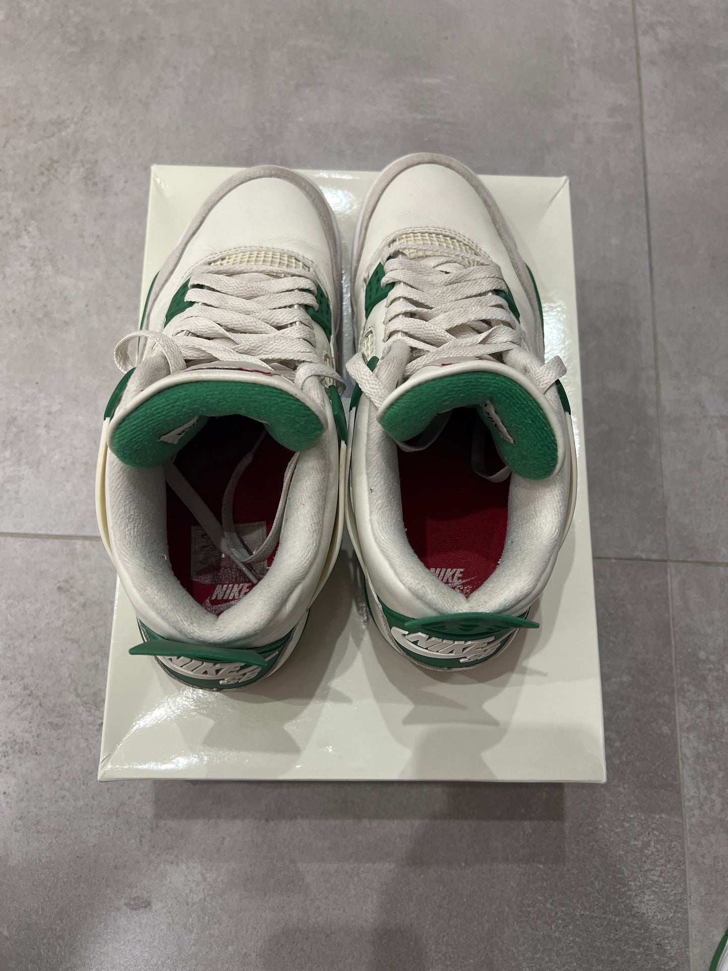 Jordan 4 Pine Green