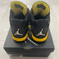 Jordan 4 Thunder