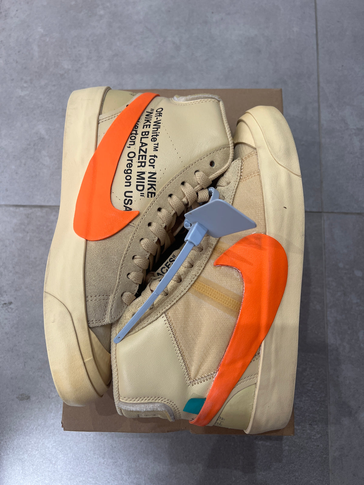 Blazer Mid x Off-White "All Hallows Eve"
